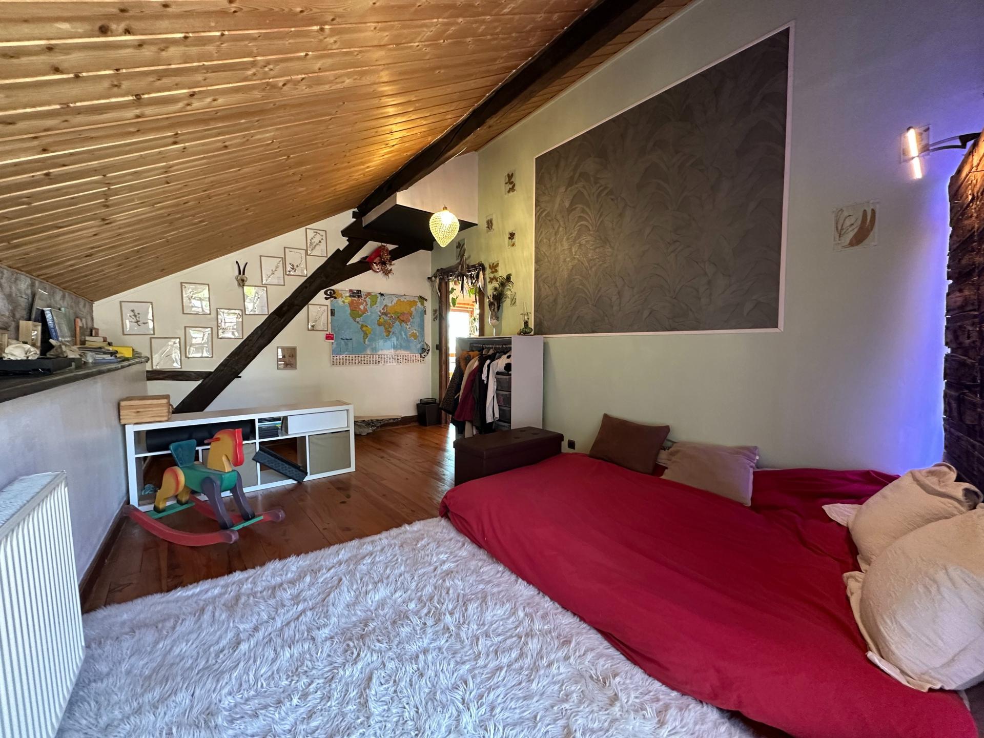 Photo 18 of the listing.