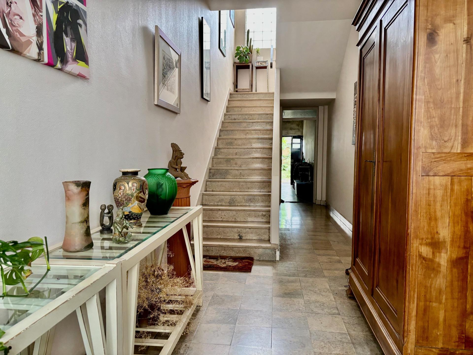 Photo 3 of the listing.