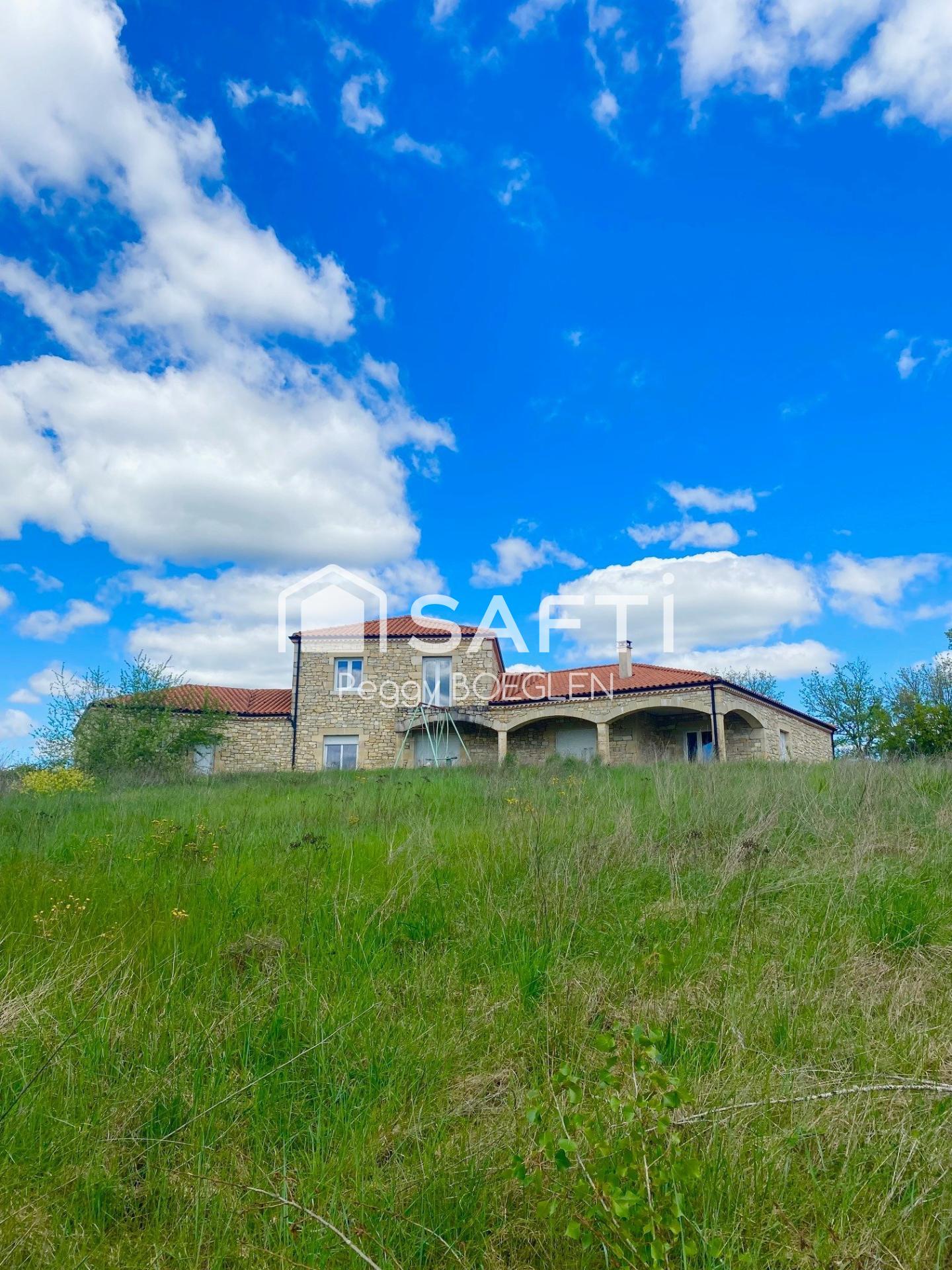 SUPERBE PROPRIETE DE 180 M 2 A DECOUVRIR A CRAYSSAC
