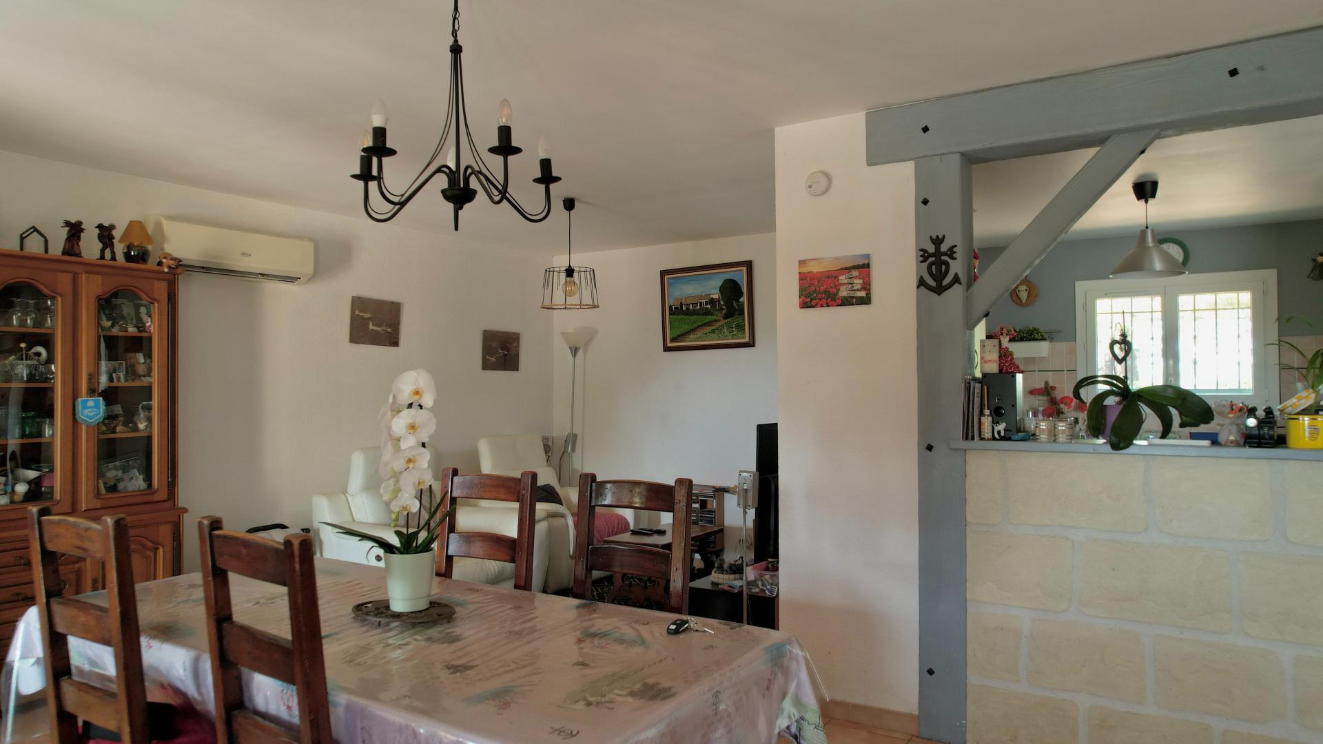 Photo 6 of the listing.