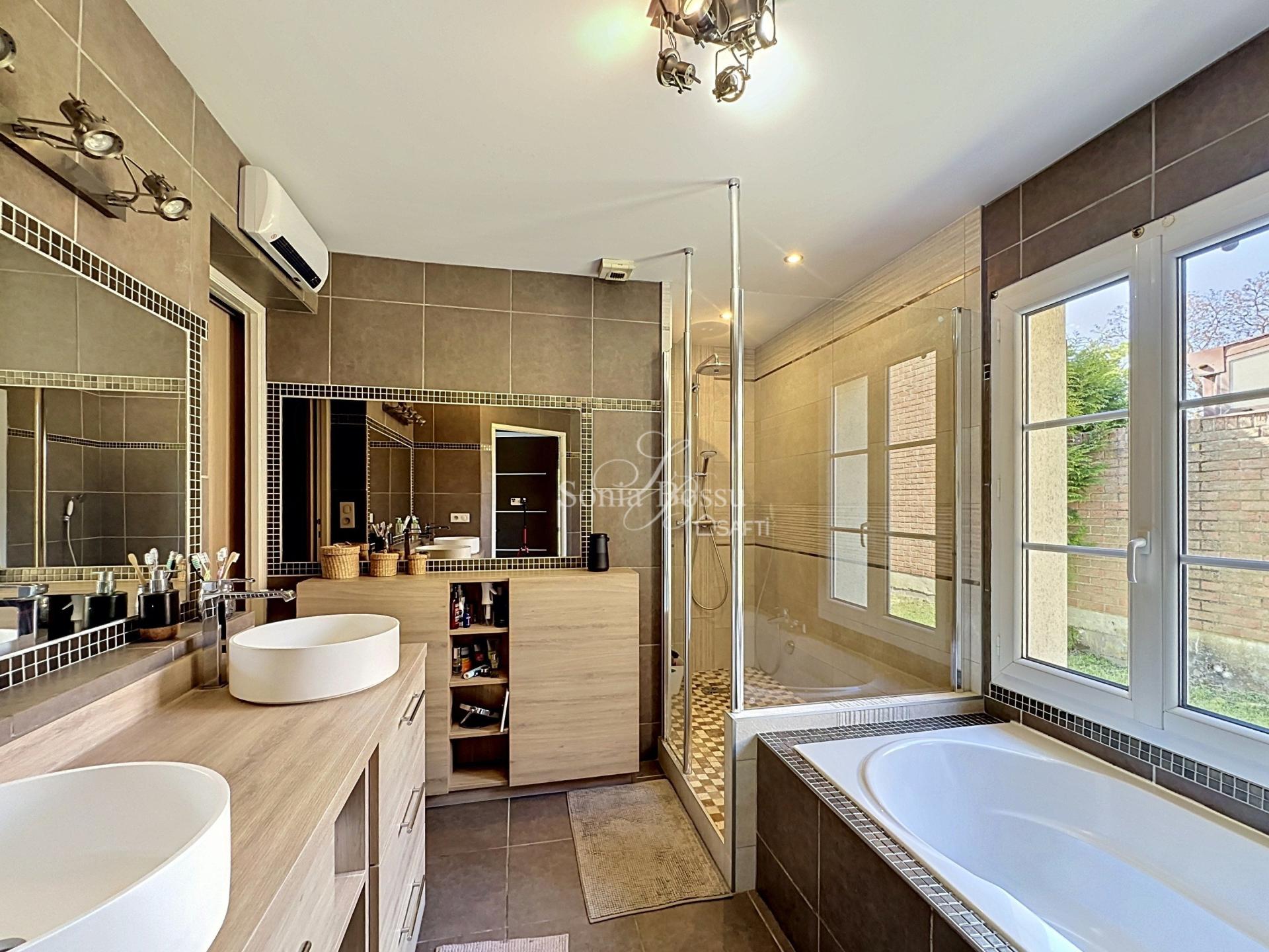 Photo 8 de l'annonce.