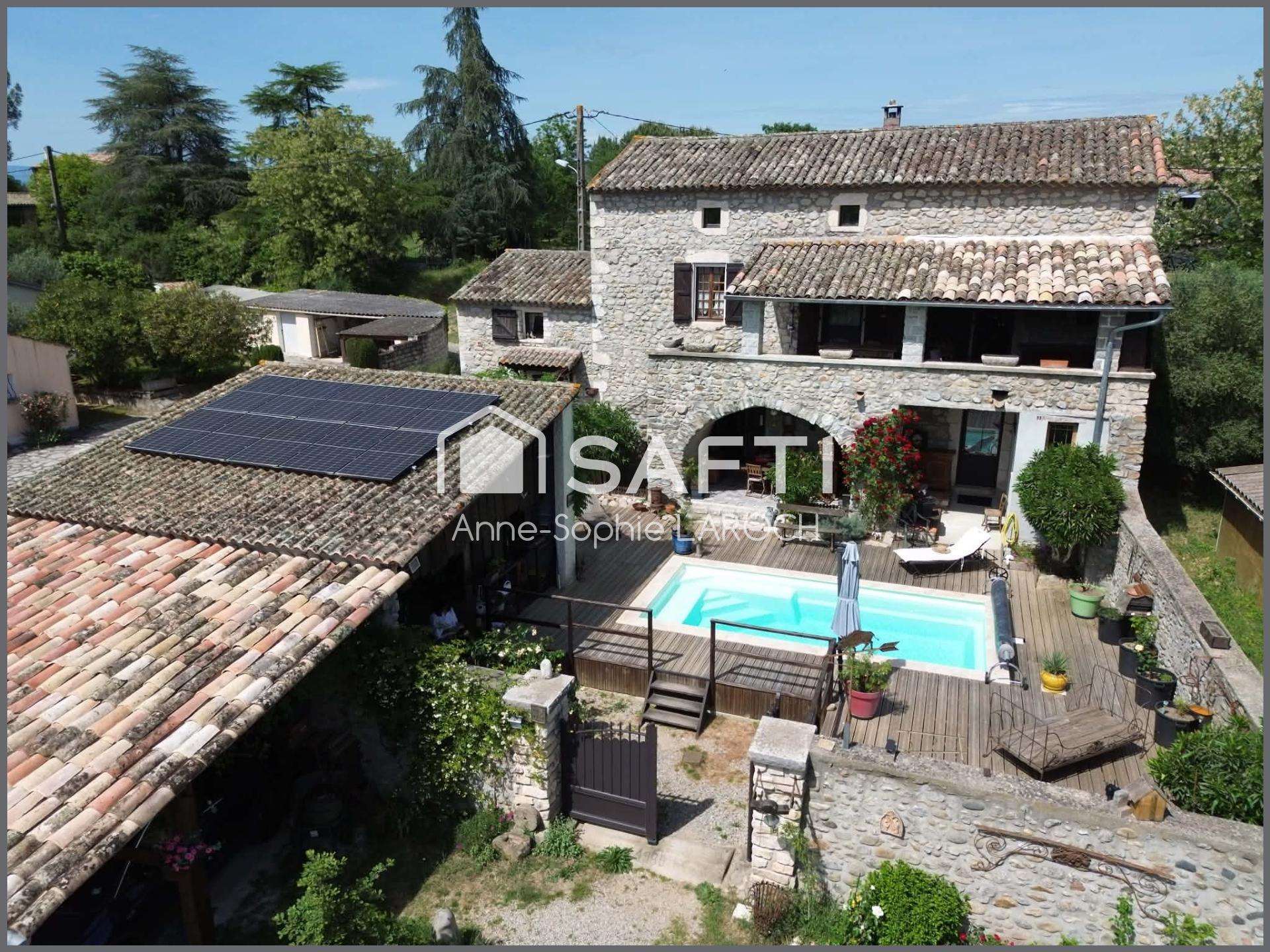 Photo SAFTI — Maison 7 pièces, 150 m² à Vallon Pont D'arc