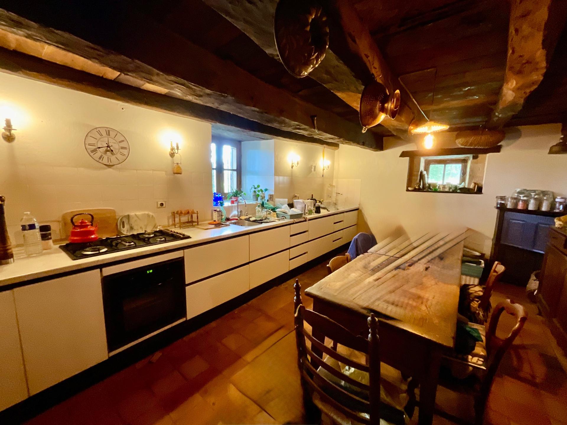 Photo 8 of the listing.