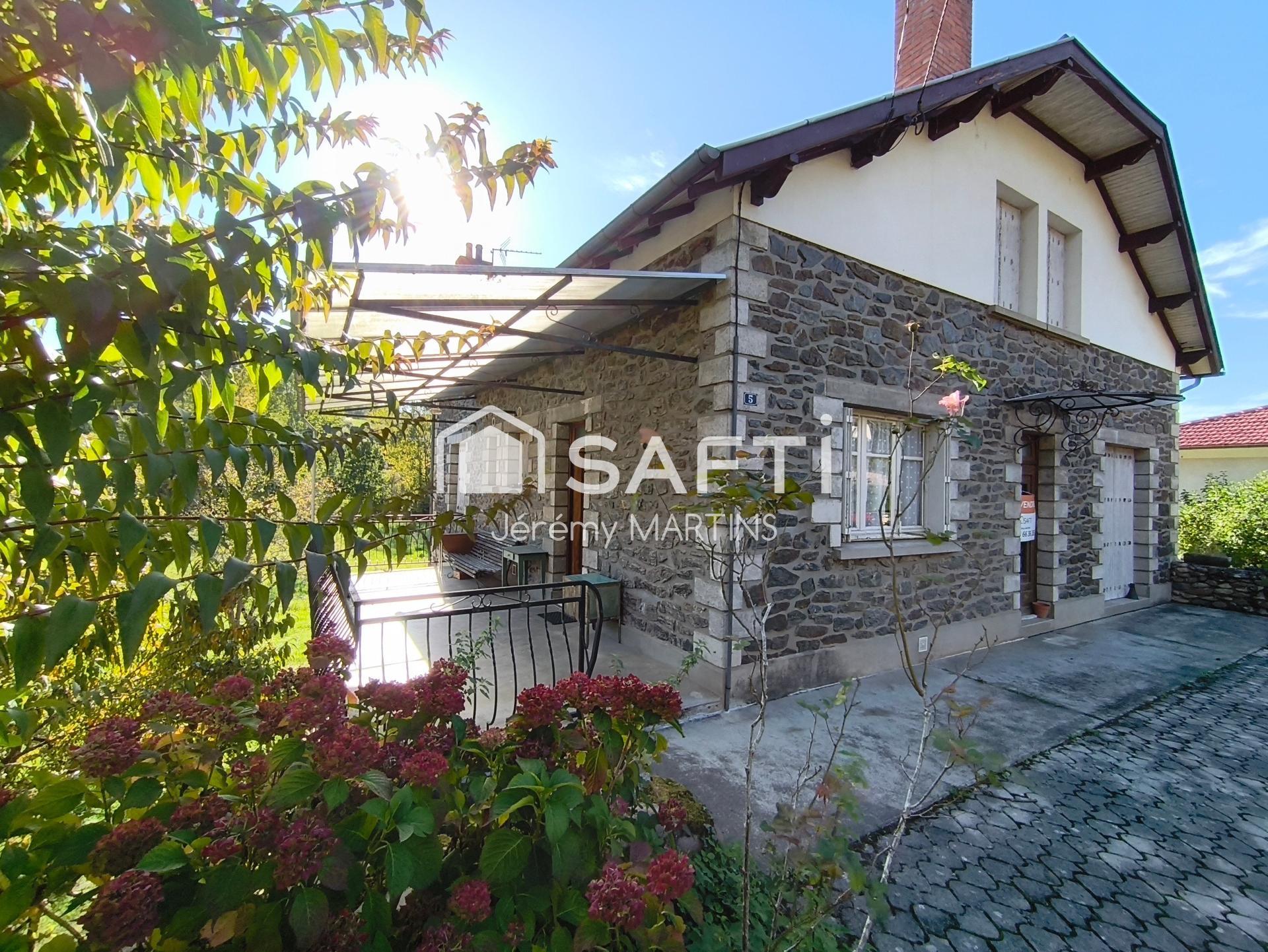 Maison familiale, appartement, jardin et dépendances