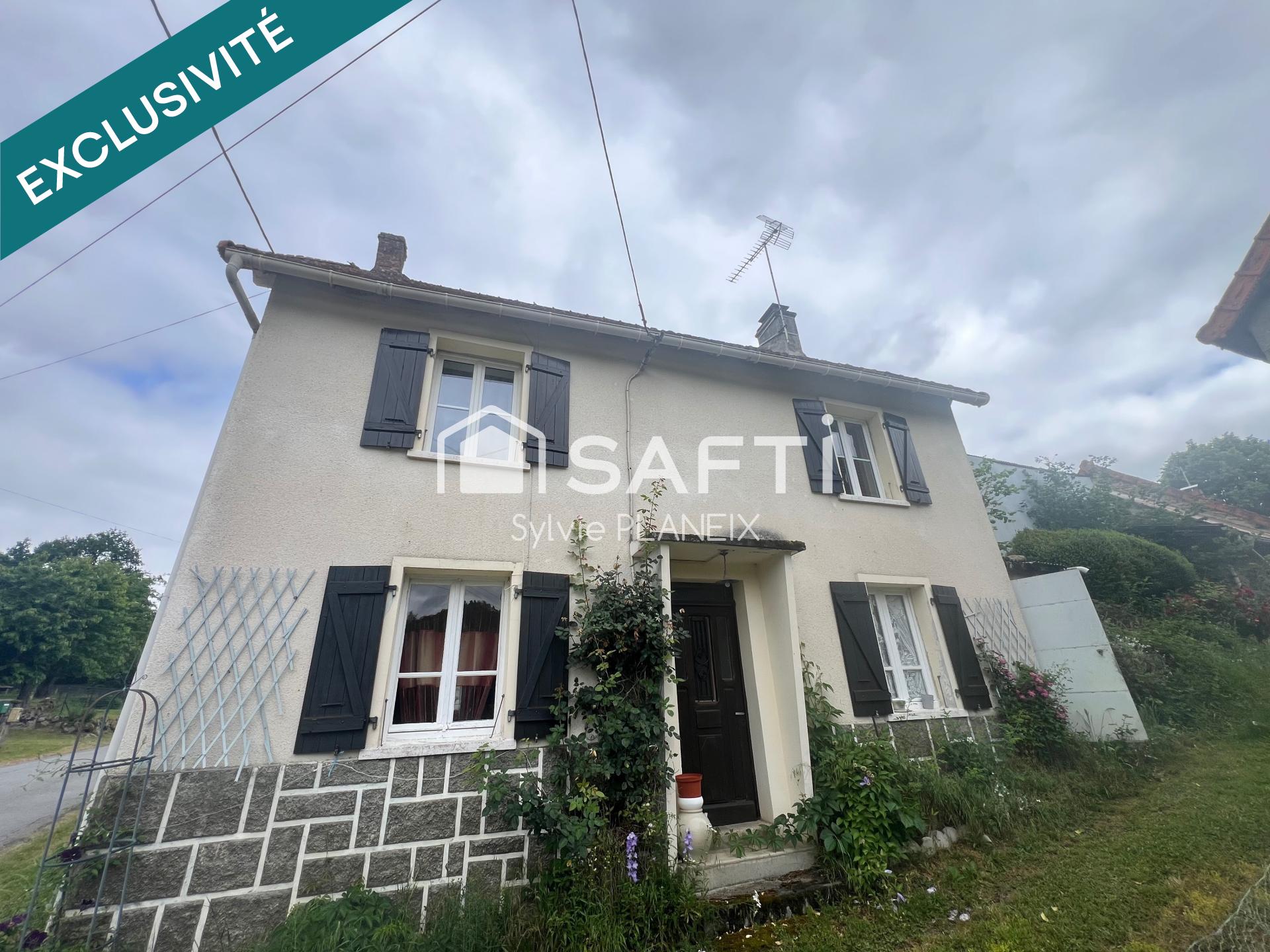 Charmante maison de campagne avec plus de 5800 m2 de terrain.