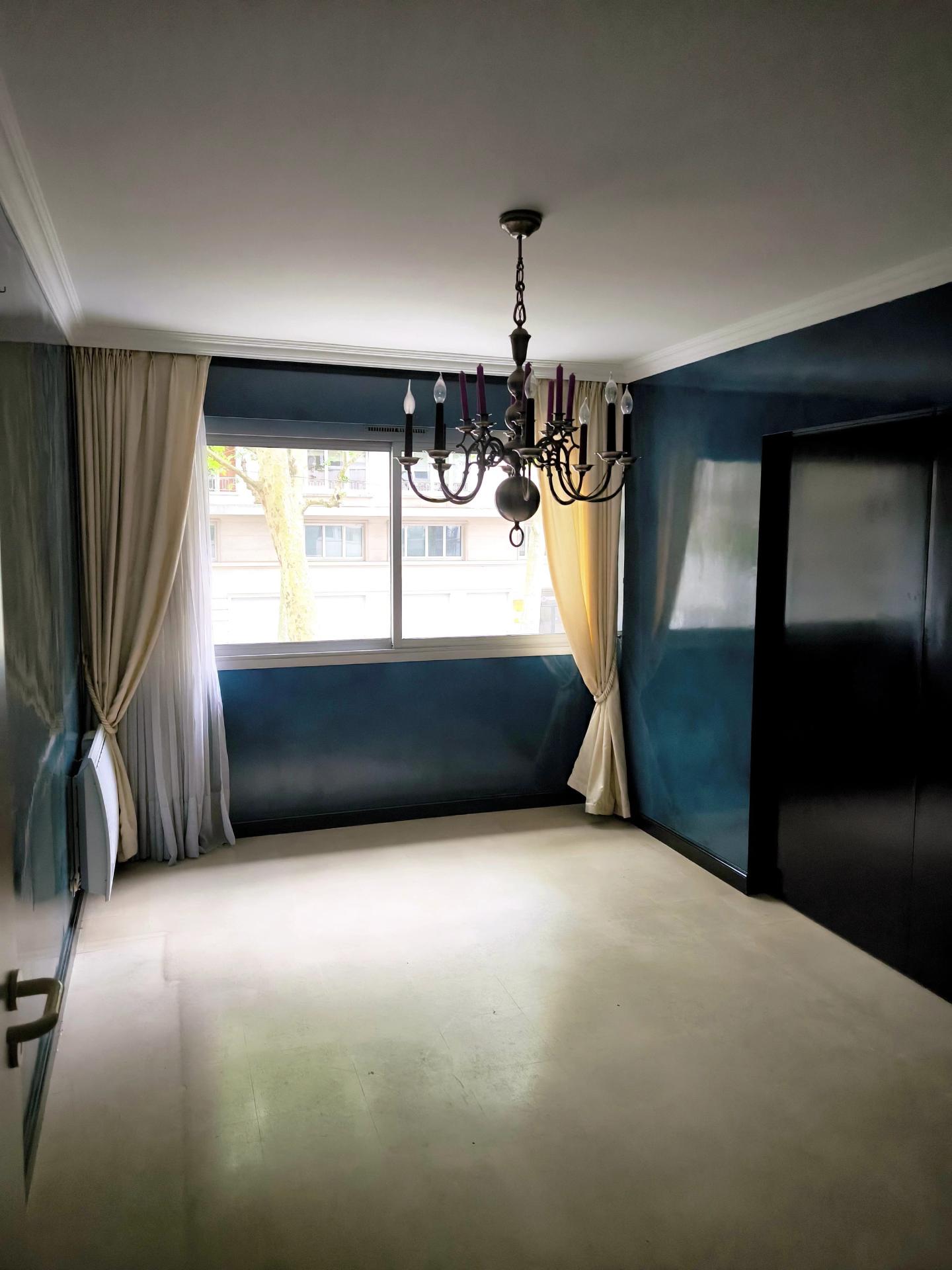 Photo 6 of the listing.