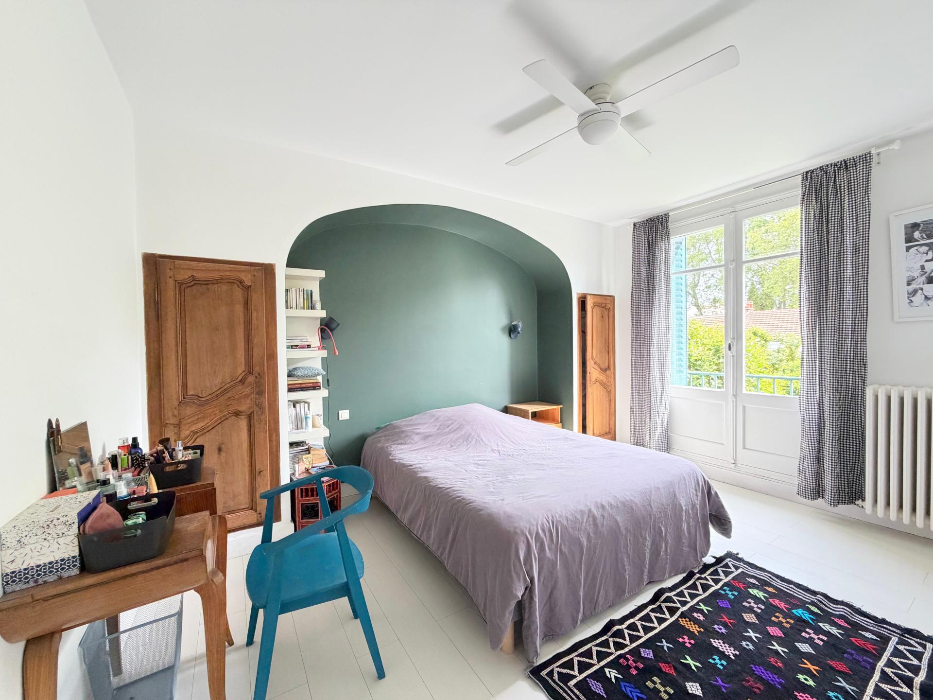 Photo 9 of the listing.