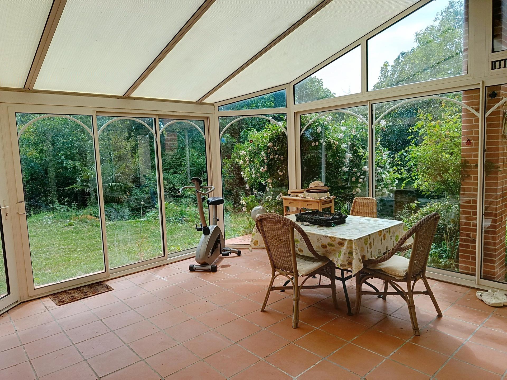 Photo 3 of the listing.