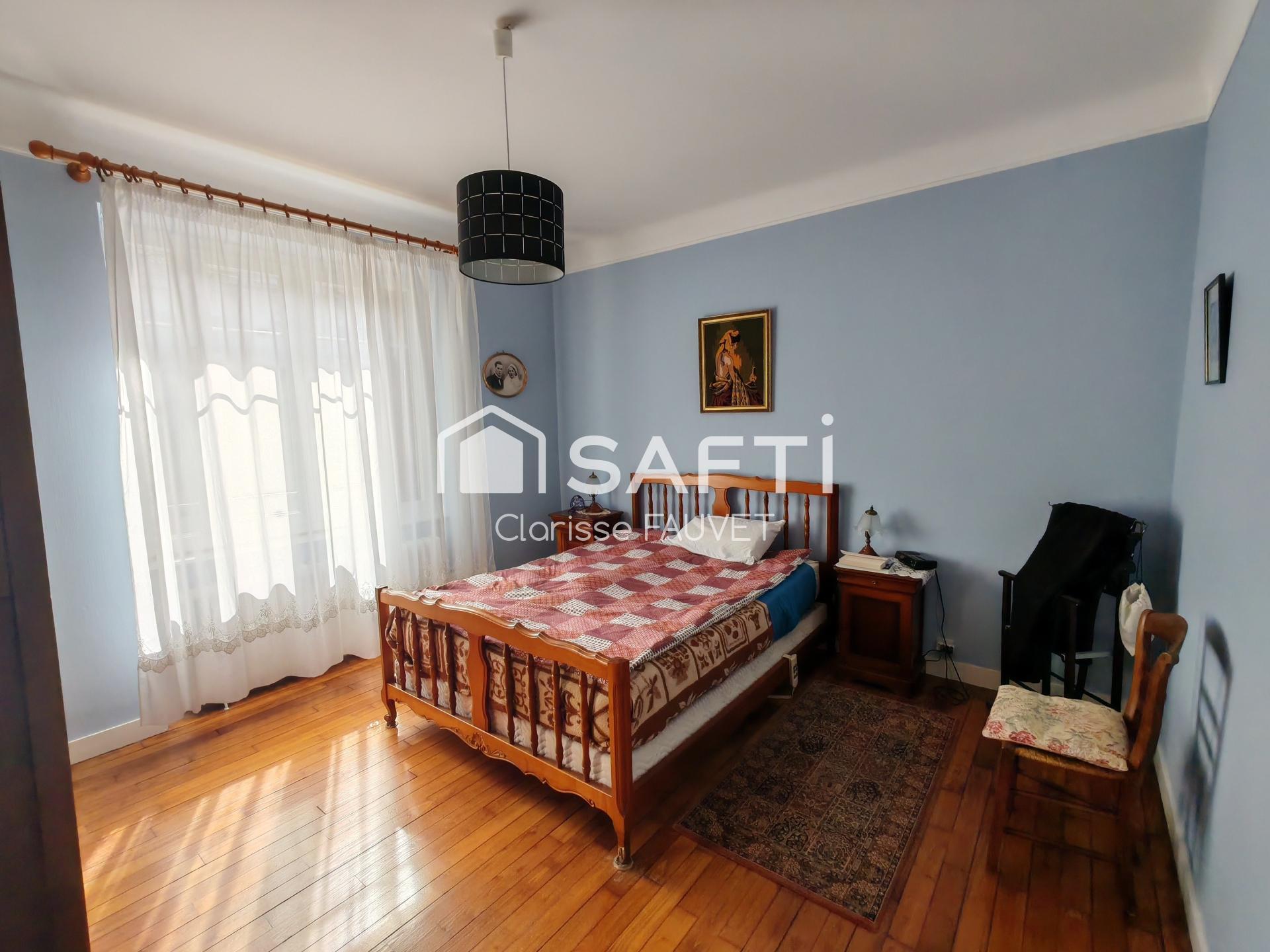 Photo SAFTI — Maison 5 pièces, 156 m² à Bussière Galant 5