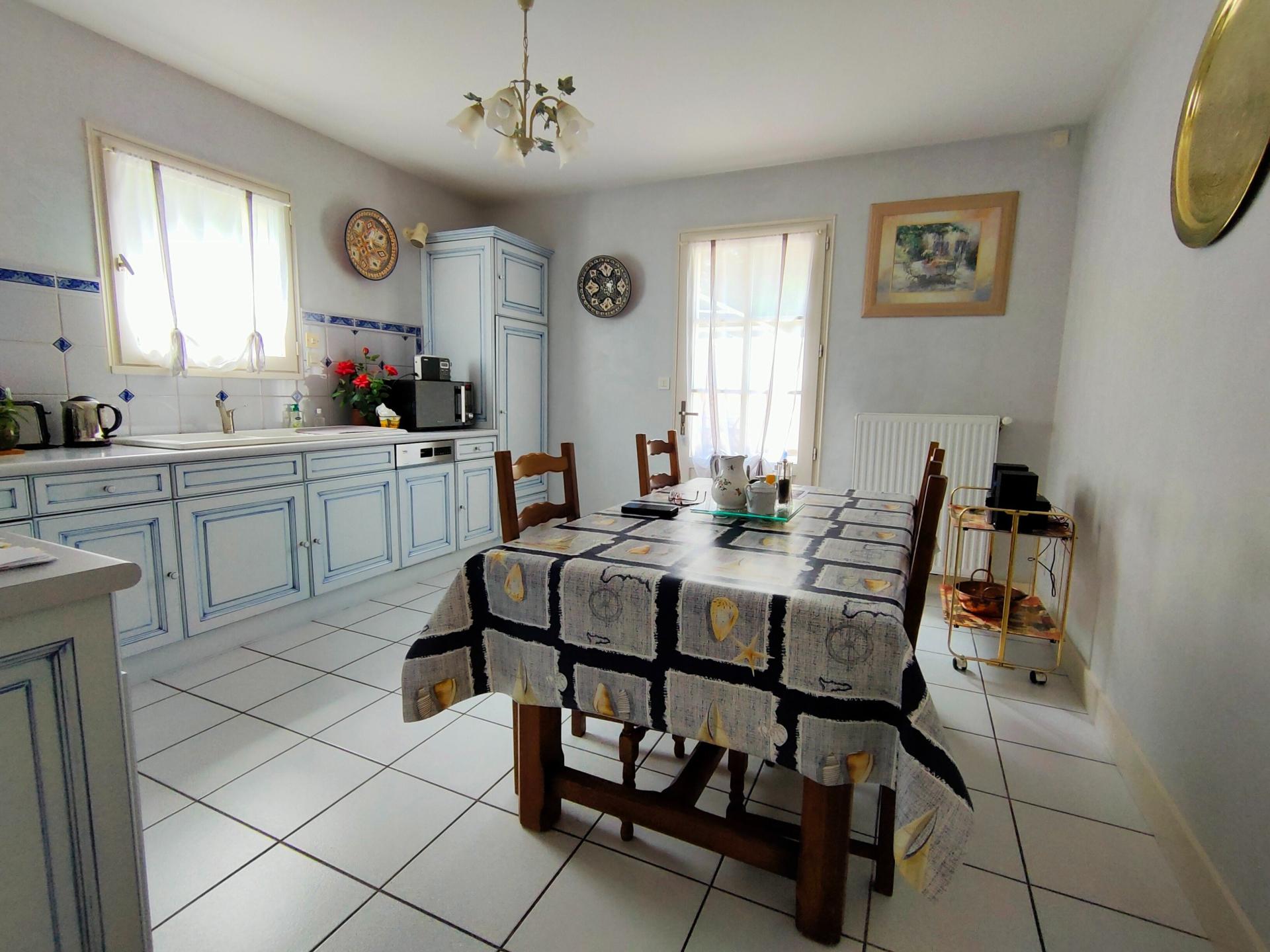 Photo 3 of the listing.