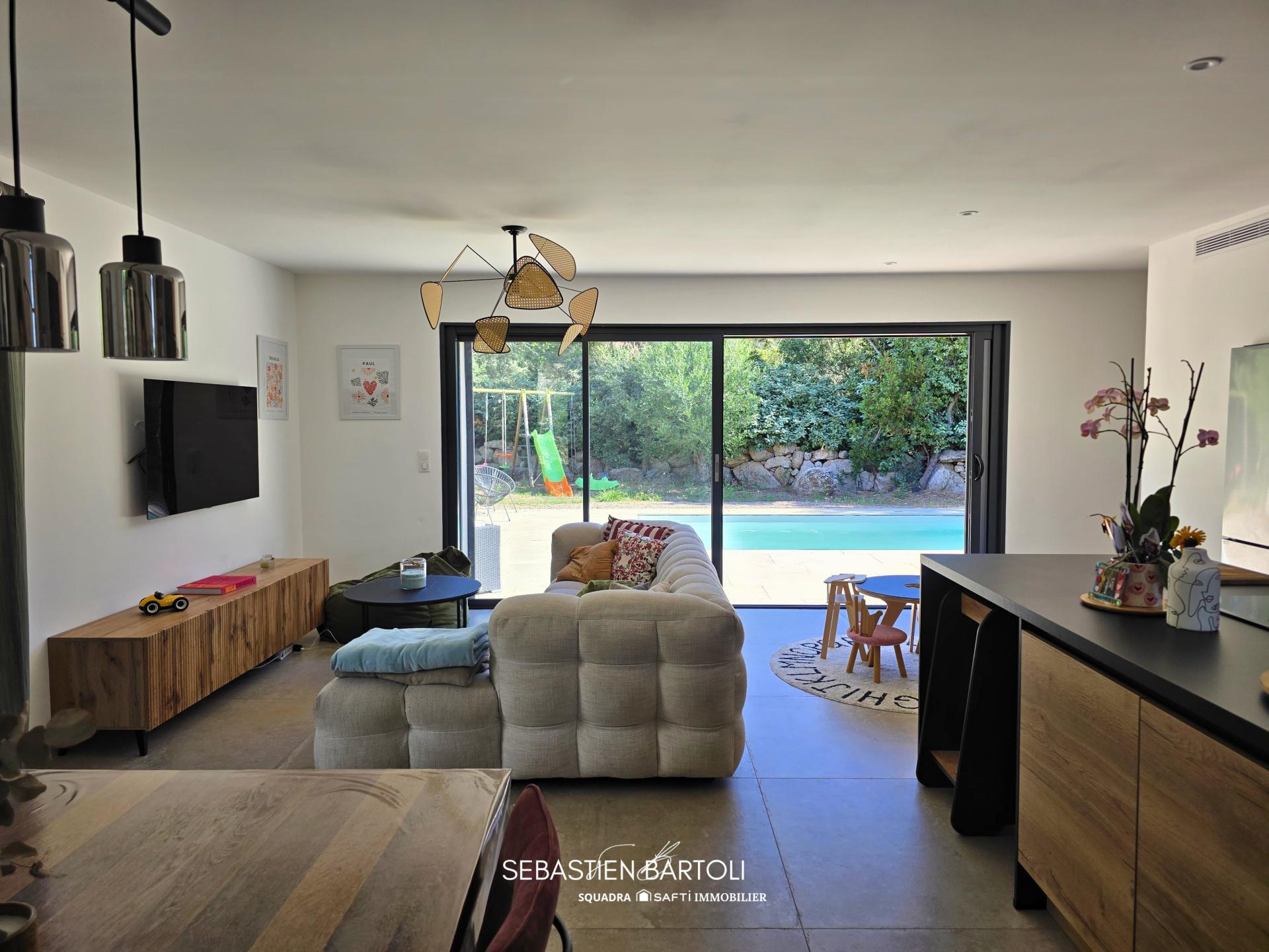 Photo 5 of the listing.