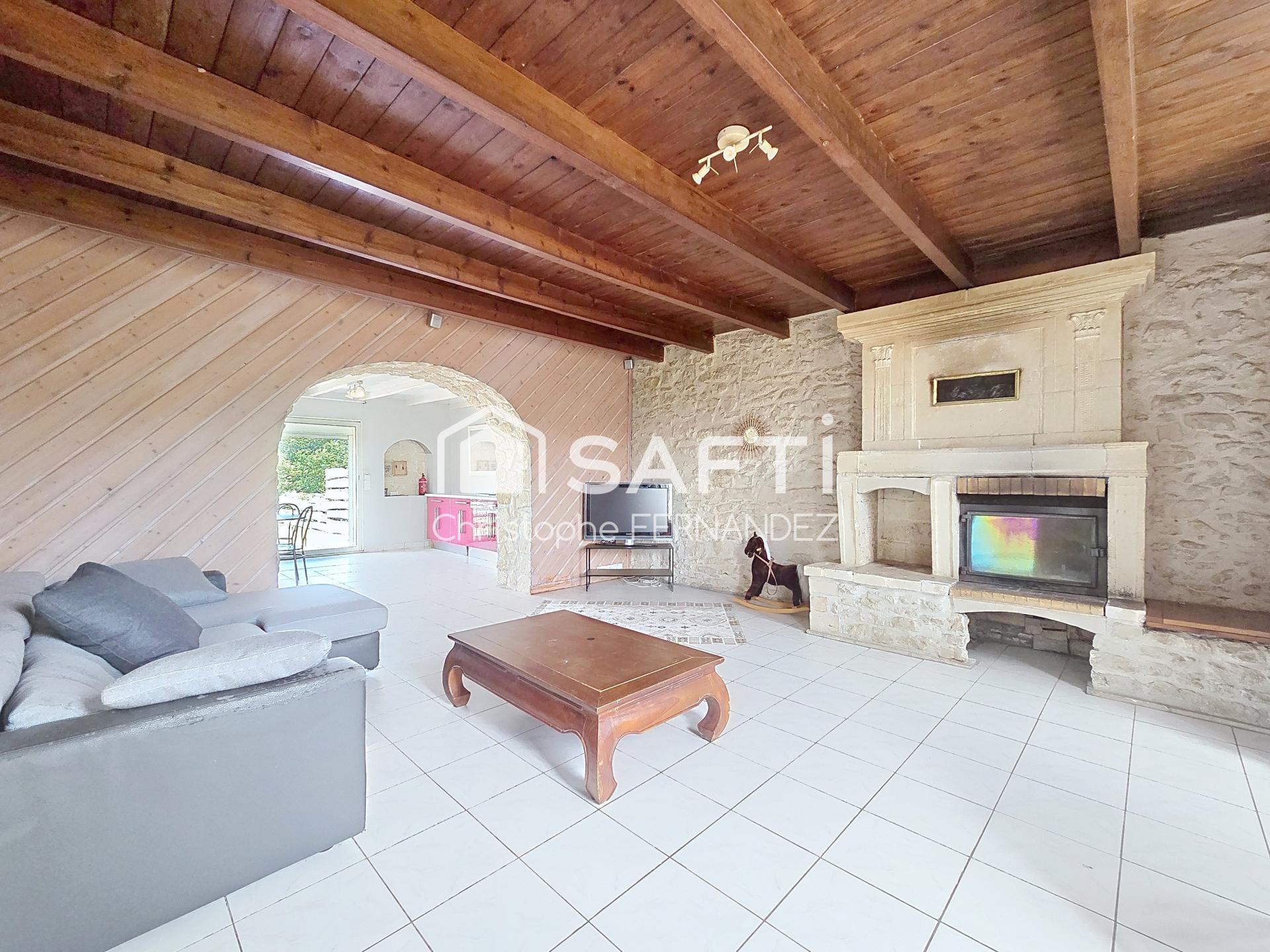 Maison en pierre, 8 chambres et très grand terrain