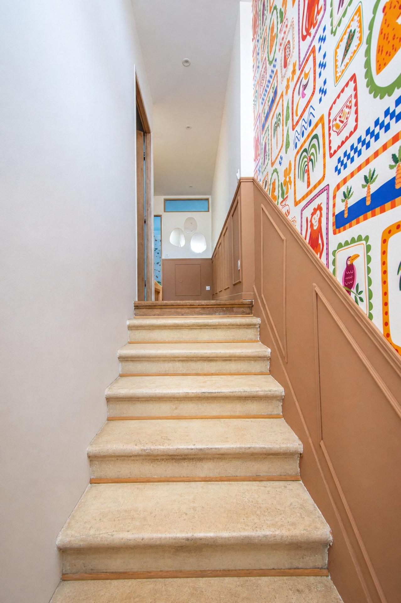Photo 5 of the listing.