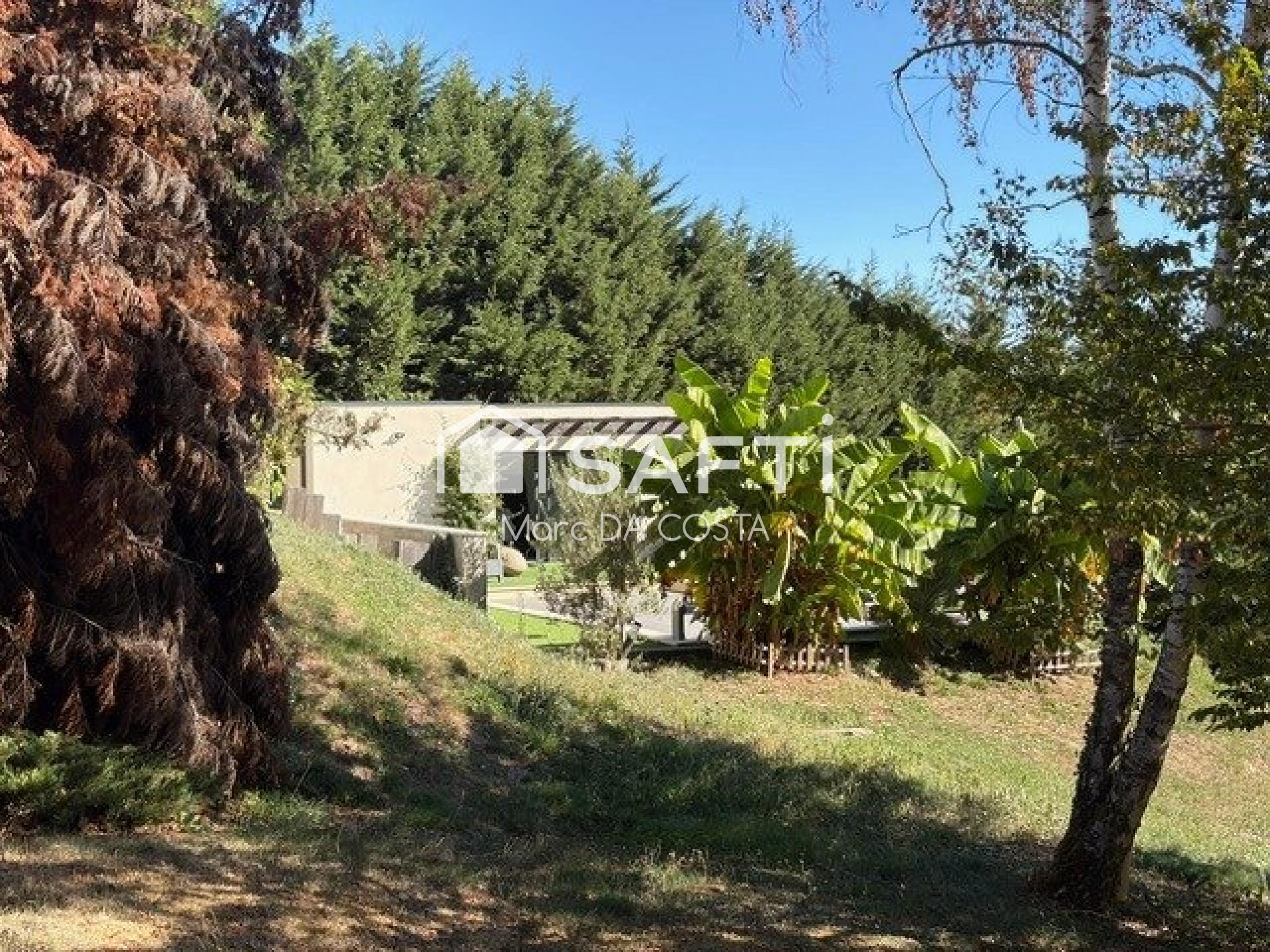 Photo SAFTI — Maison 6 pièces, 170 m² à Ecotay L'olme 2