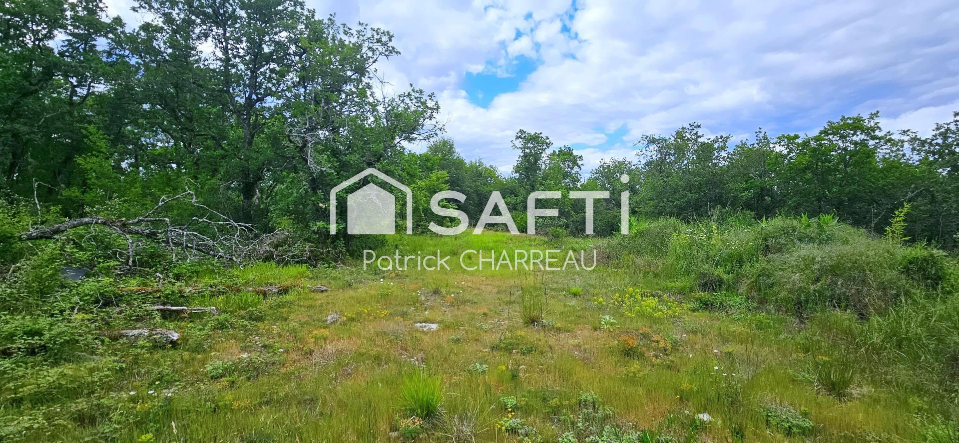 Terrain constructible - 1700 m² - CU ok