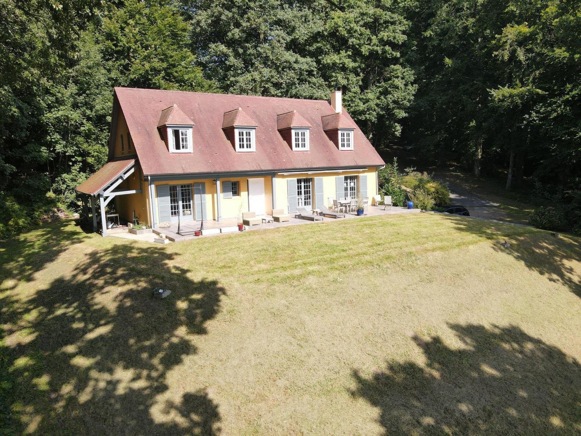 Photo 15 of the listing.