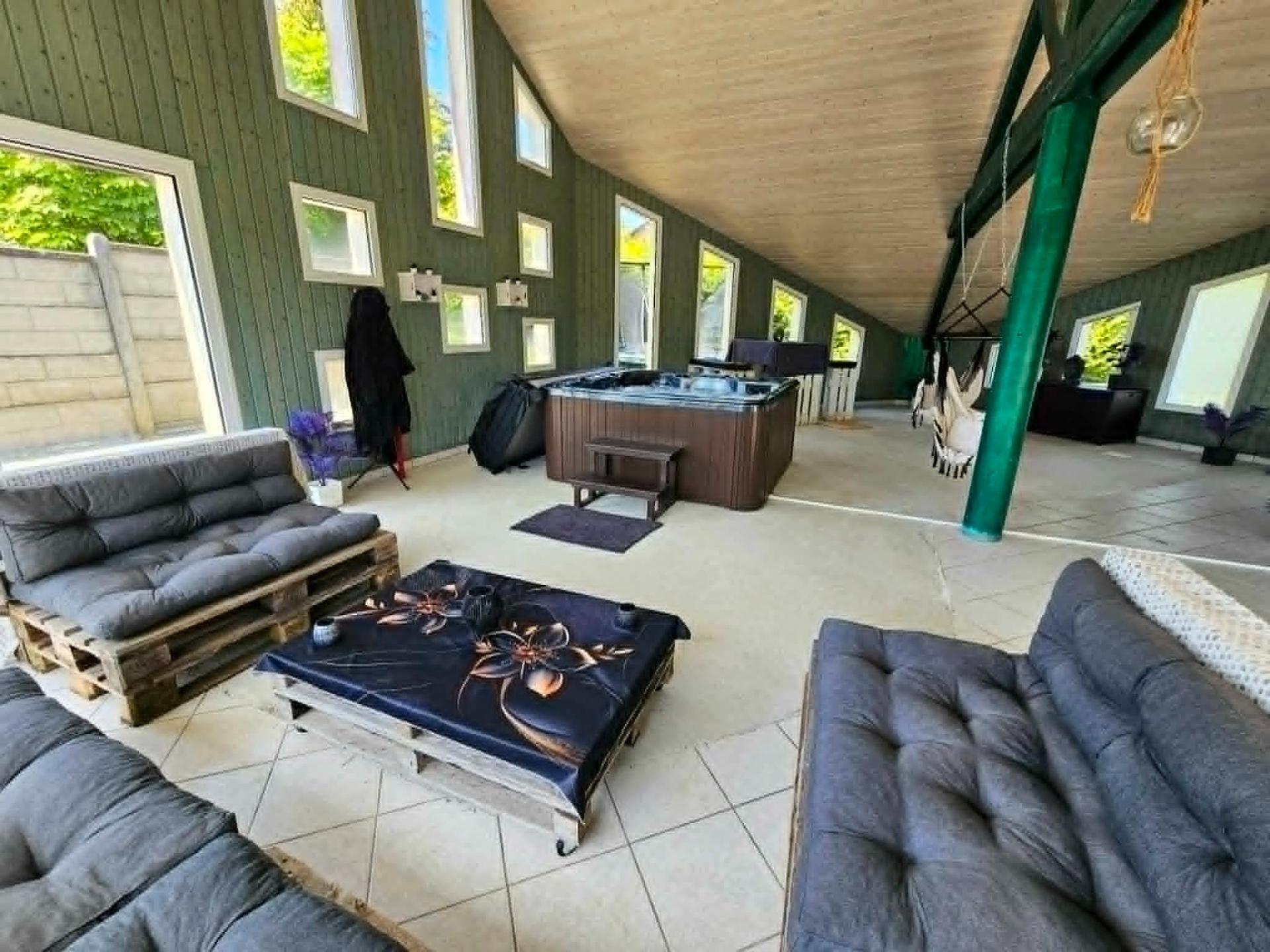 Photo 15 of the listing.