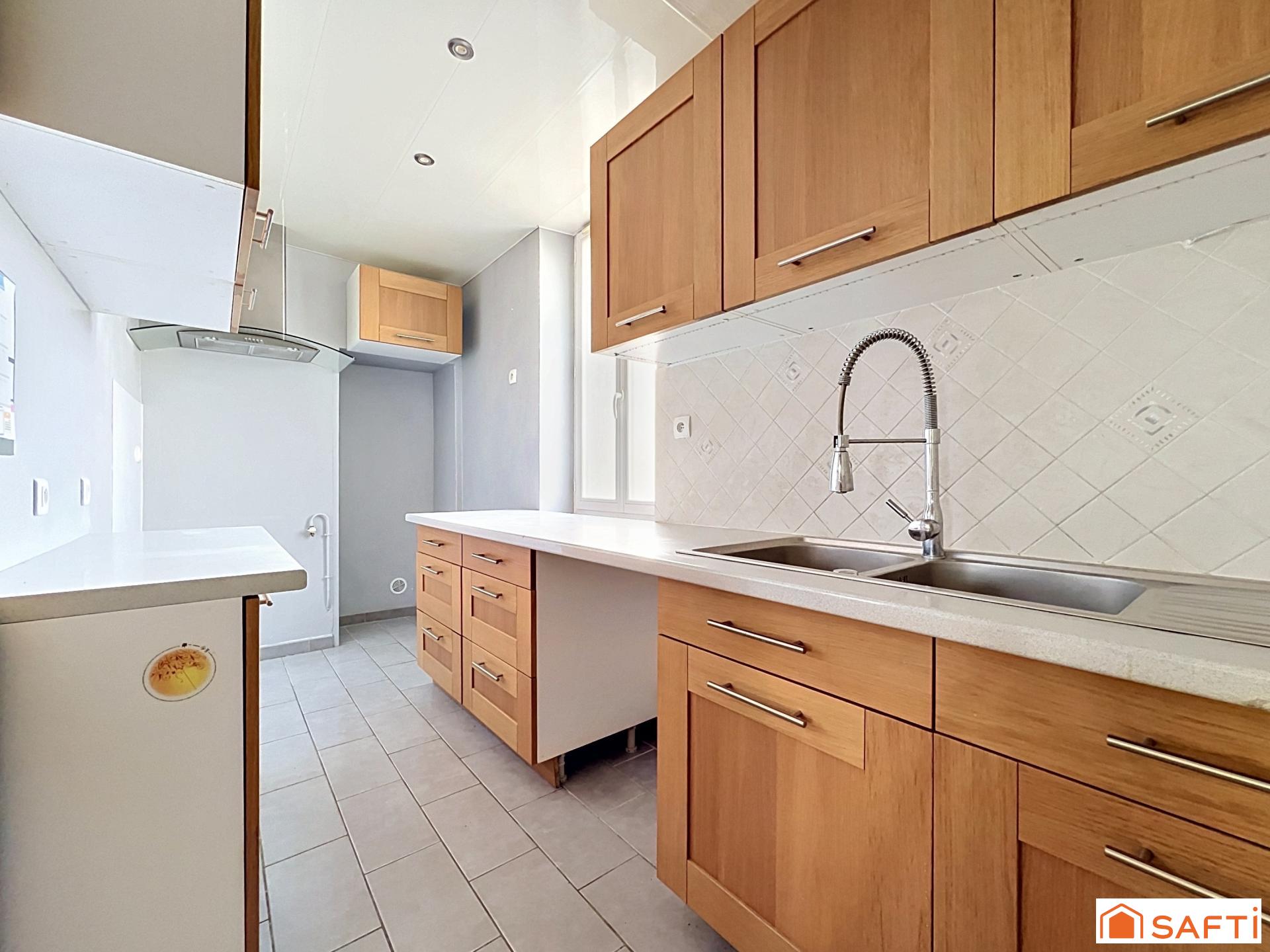 Photo SAFTI — Maison 4 pièces, 78 m² à Les Bordes 5