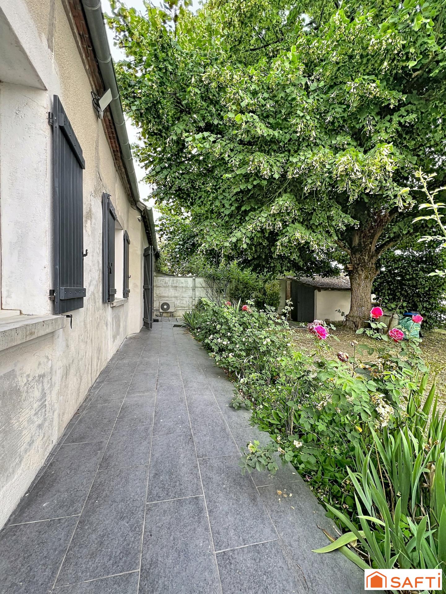 Photo SAFTI — Maison 4 pièces, 78 m² à Les Bordes 3