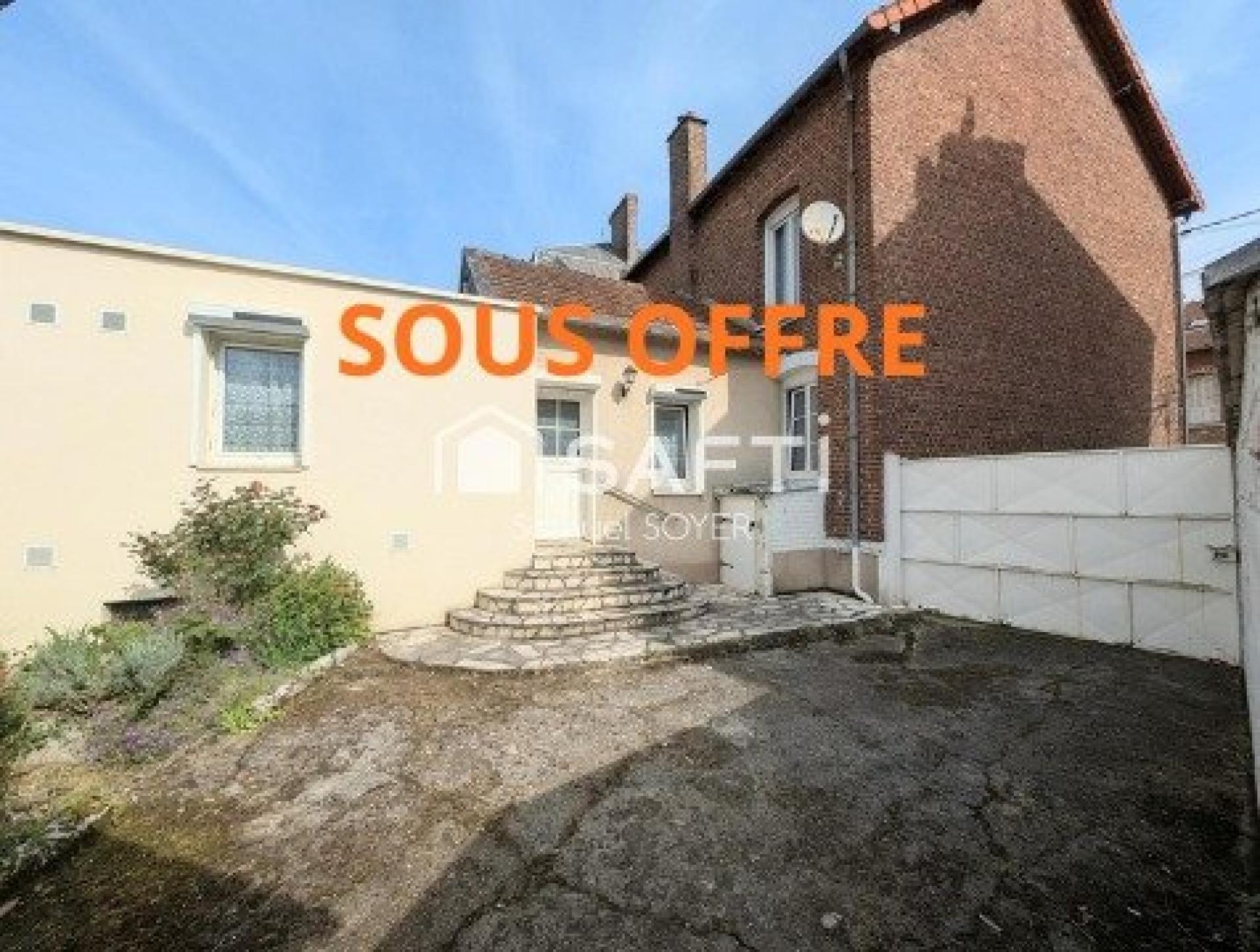 MAISON AVEC GARAGE, JARDIN ET GRENIER AMÉNAGEABLE