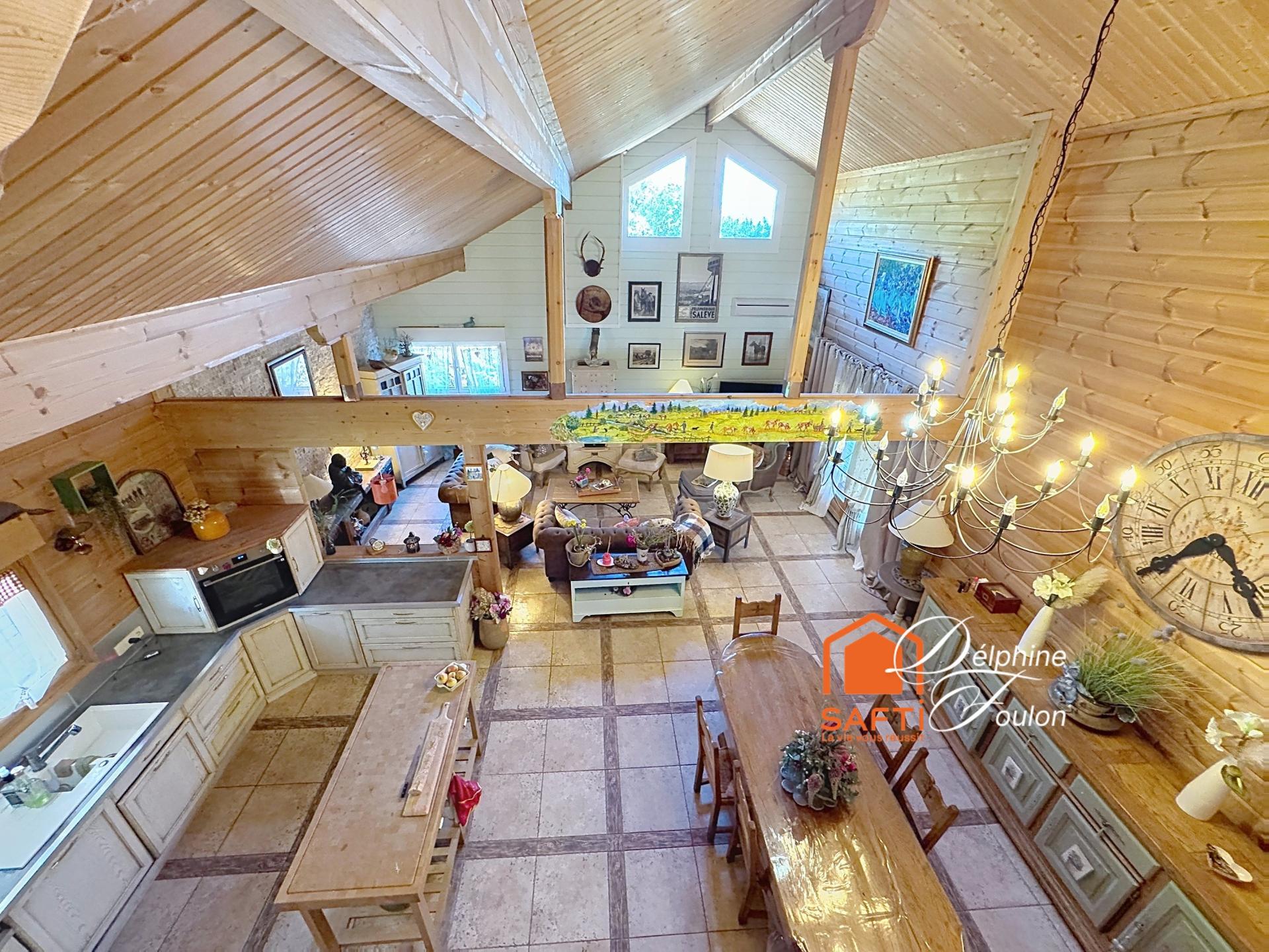 Photo 4 of the listing.