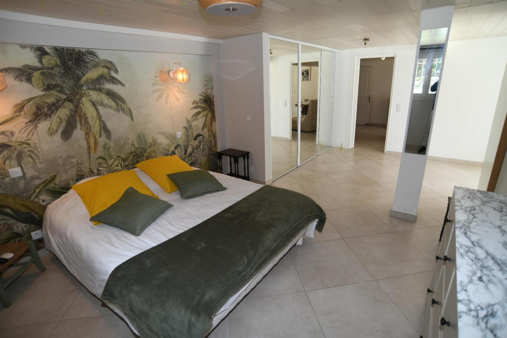 Photo 9 of the listing.