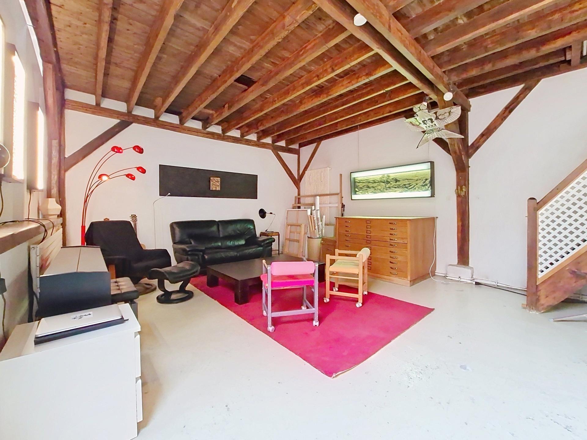 Photo 14 of the listing.