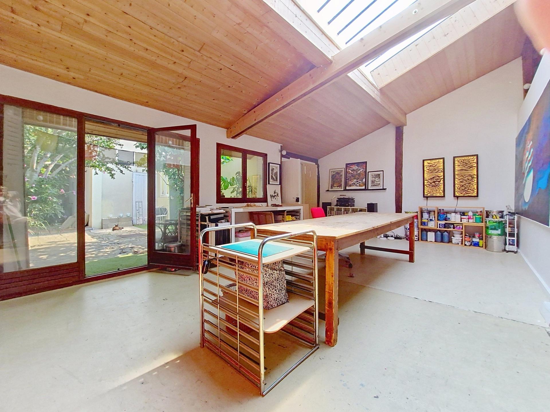 Photo 10 of the listing.