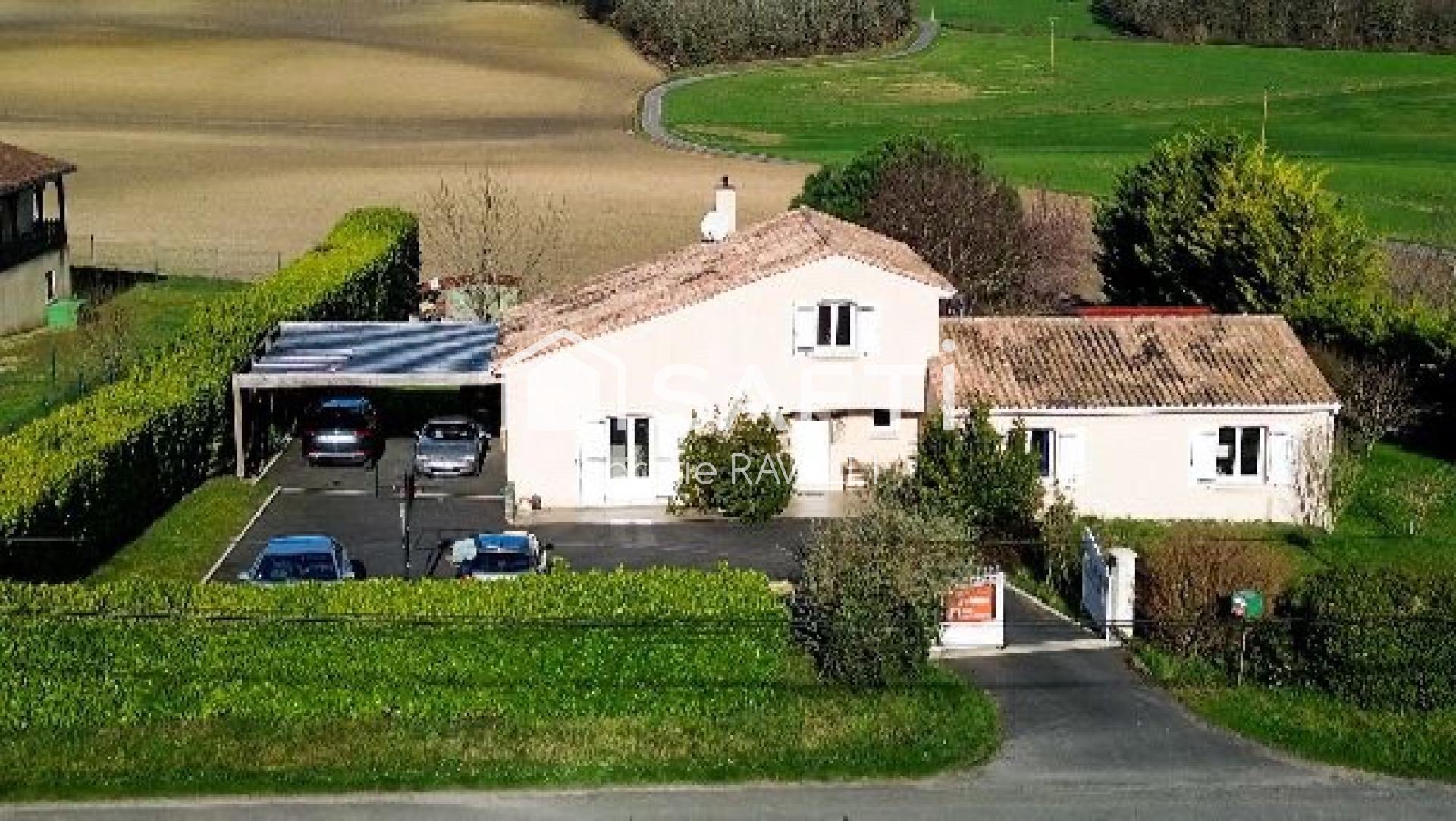 Maison prête à poser vos valises à 2 minutes Villebois Lavalette
