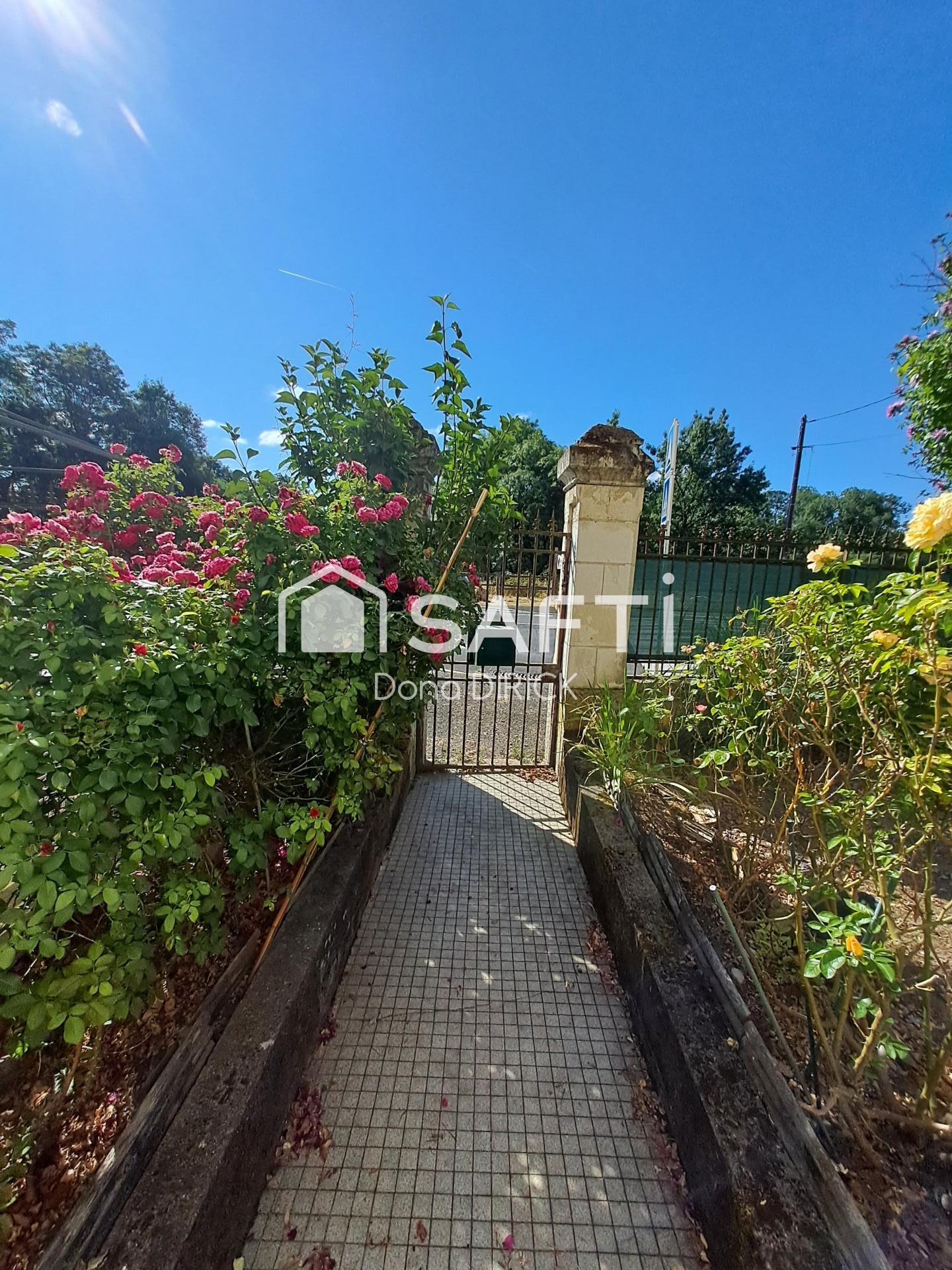 Photo SAFTI — Maison 5 pièces, 120 m² à Saint Etienne De Chigny 2