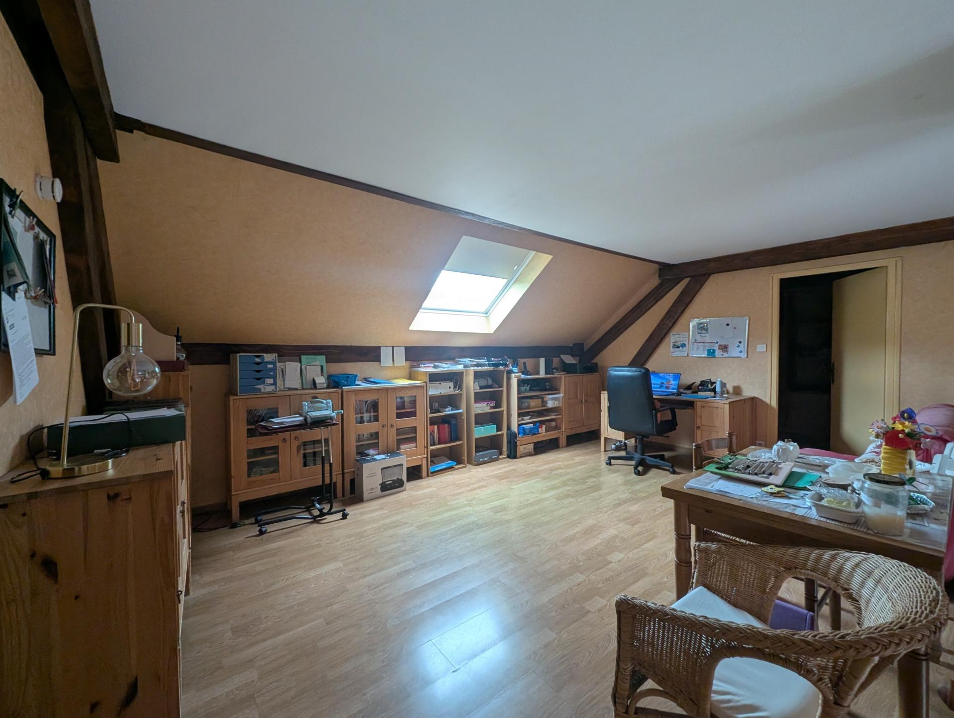 Photo SAFTI — Maison 7 pièces, 160 m² à Le Syndicat 5