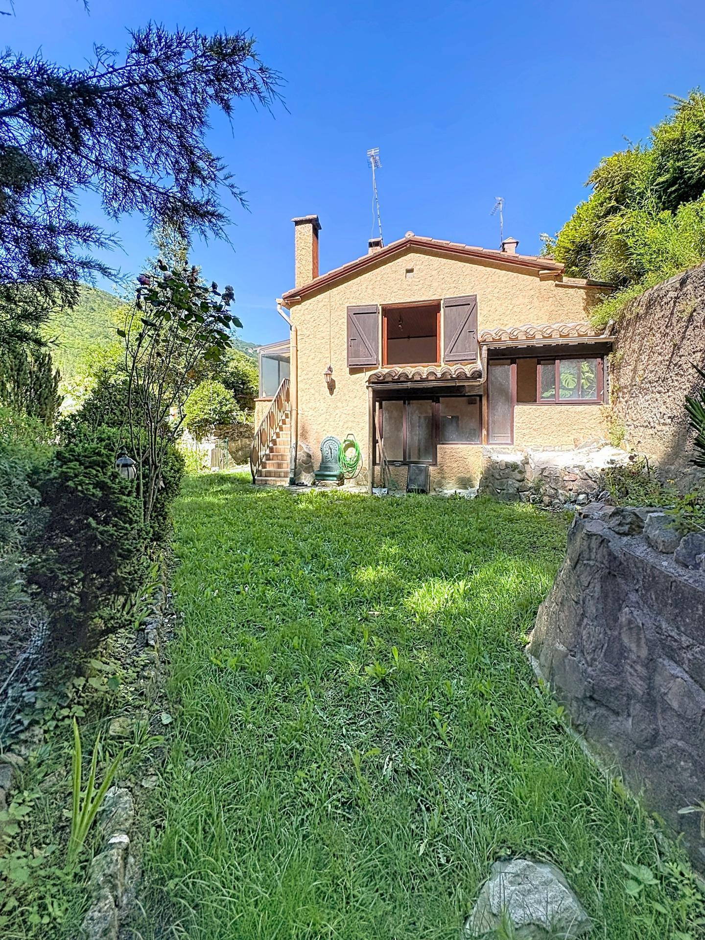 Photo SAFTI — Maison 4 pièces, 71 m² à Saint Laurent De Cerdans