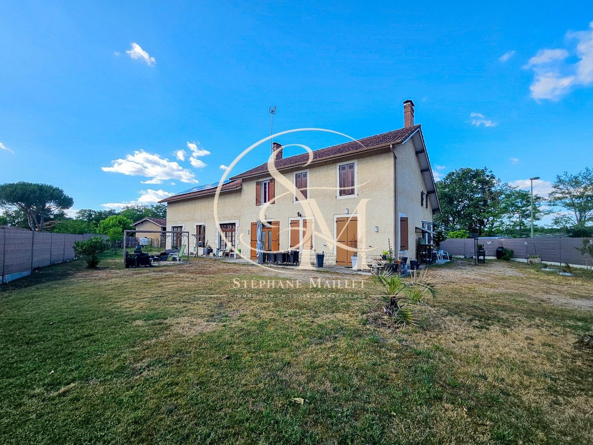 Photo SAFTI — Maison 7 pièces, 185 m² à Roquefort 2