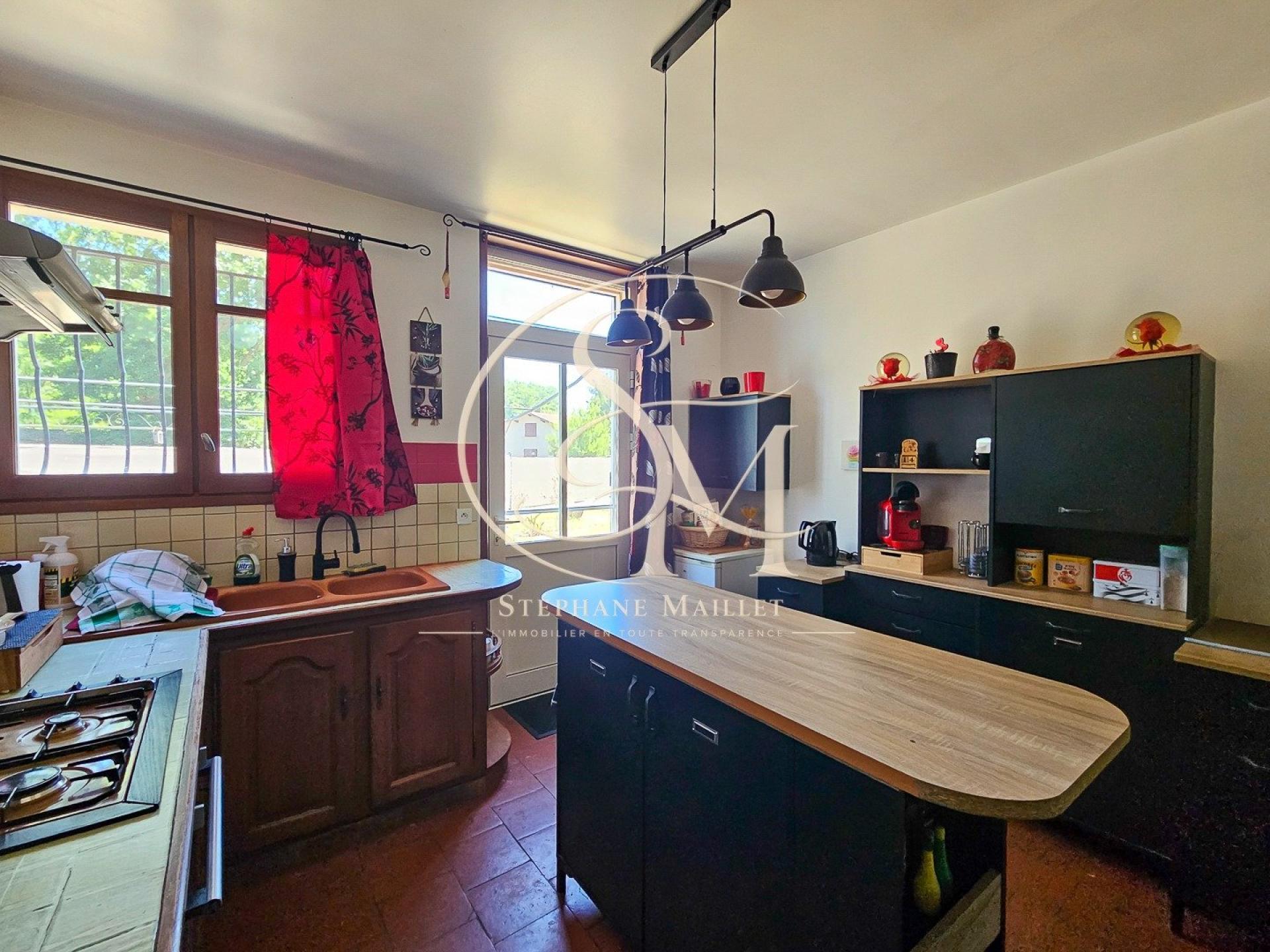 Photo SAFTI — Maison 7 pièces, 185 m² à Roquefort 5