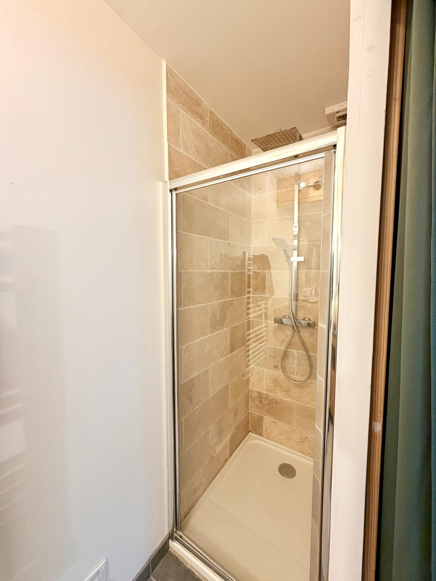 Photo 12 of the listing.