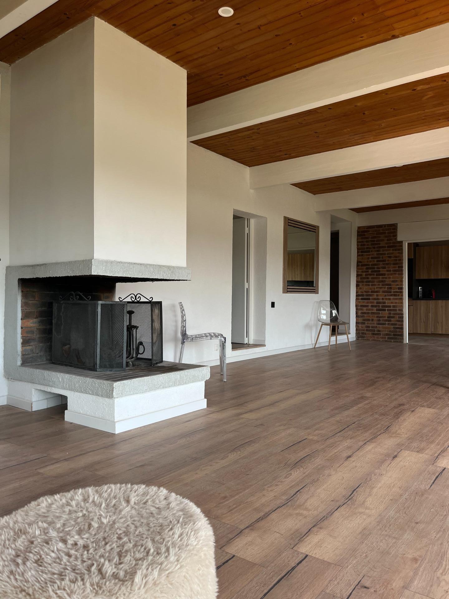 Photo 7 of the listing.