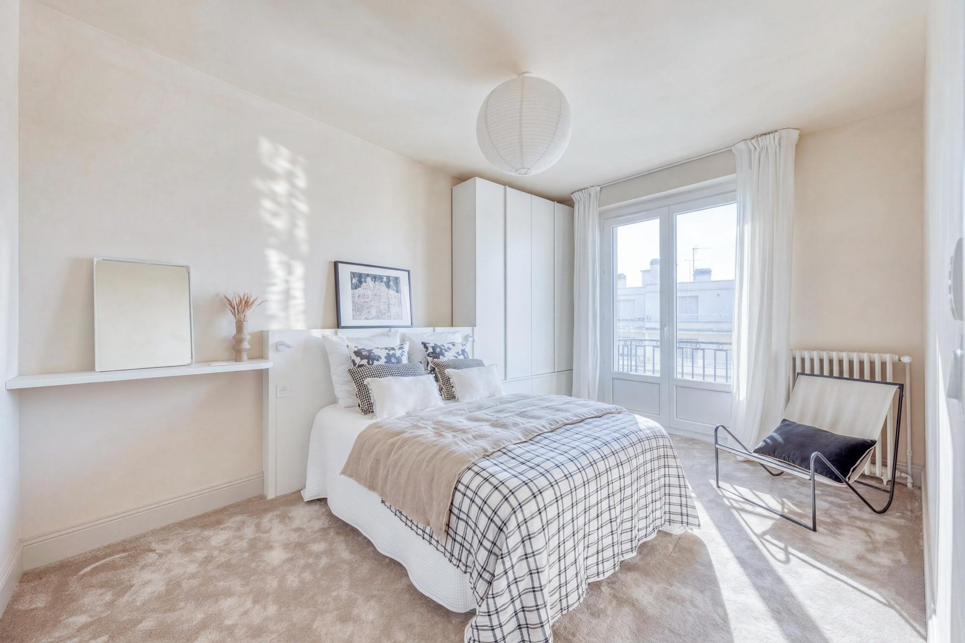 Photo 6 of the listing.