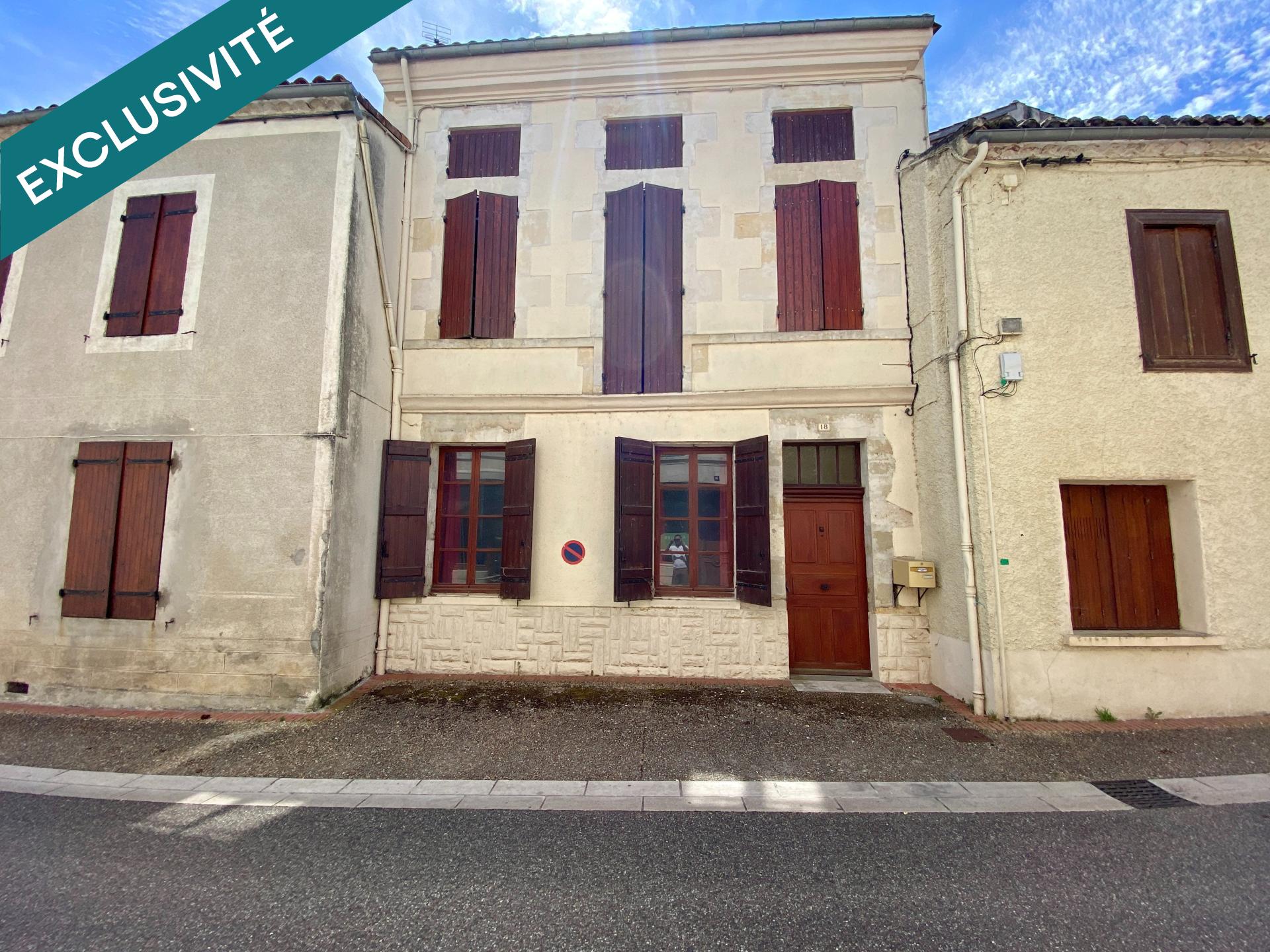 Maison 6 piece dans le village de monclar