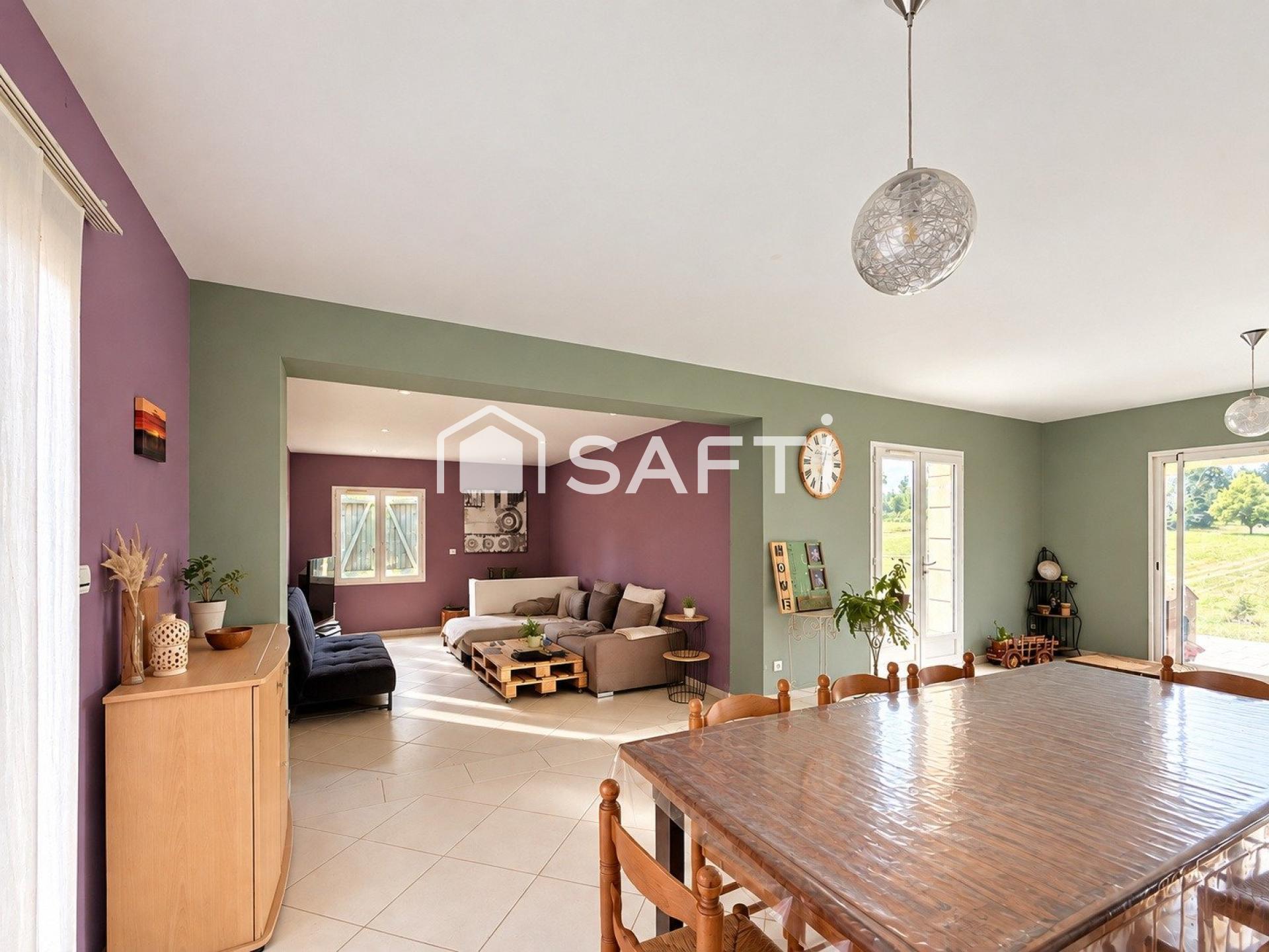Photo SAFTI — Maison 7 pièces, 182 m² à Saint Aulaye Puymangou 3