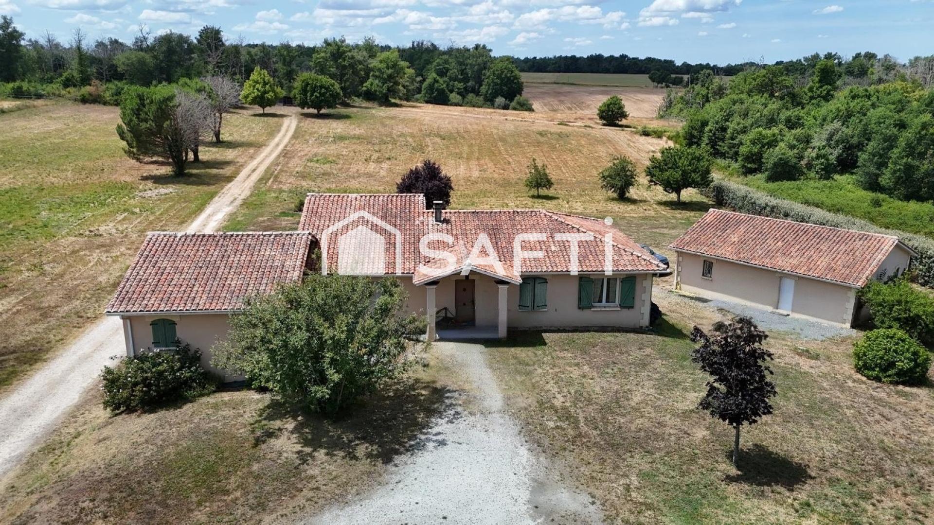 Photo SAFTI — Maison 7 pièces, 182 m² à Saint Aulaye Puymangou 2