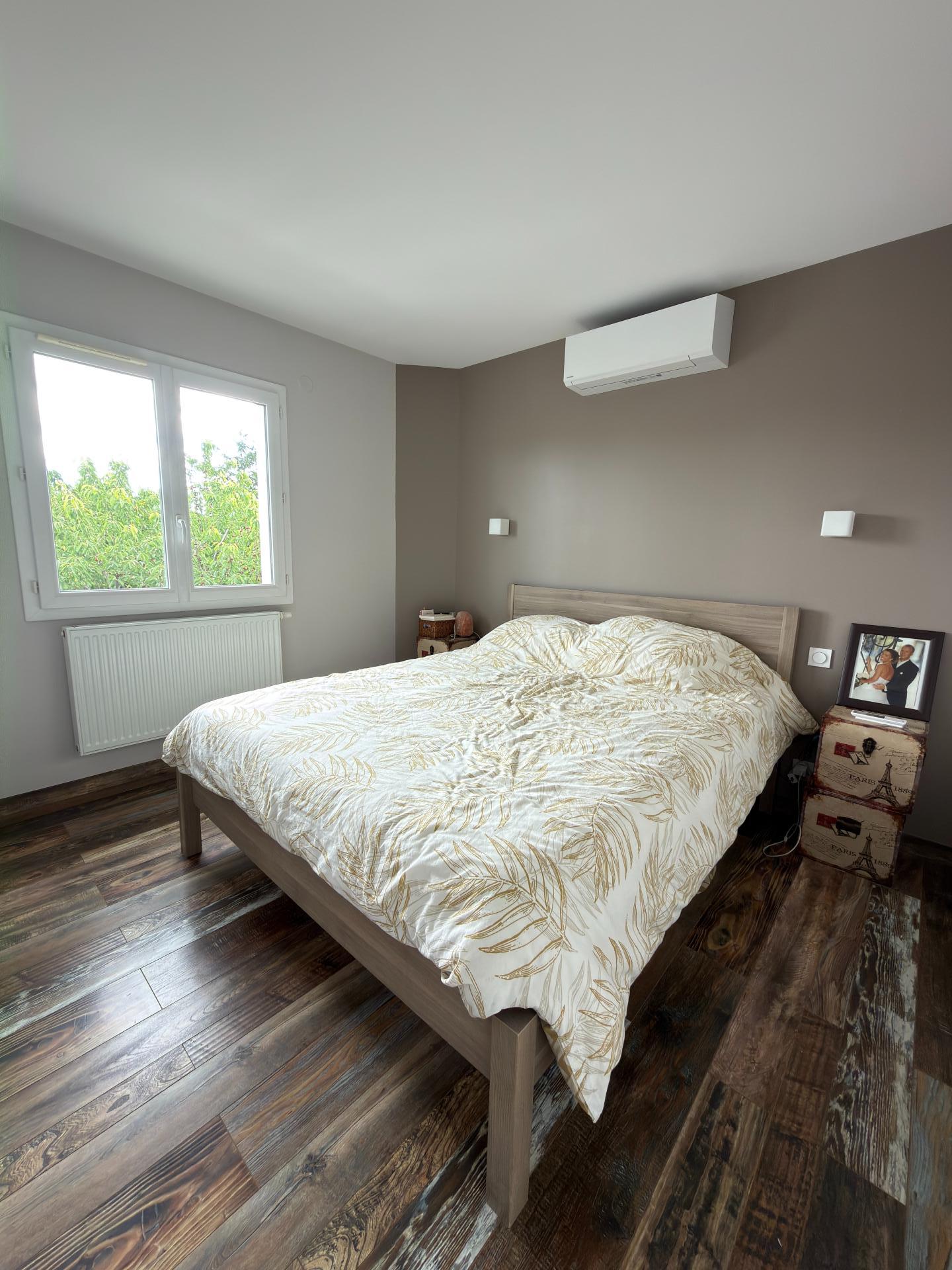Photo 7 of the listing.