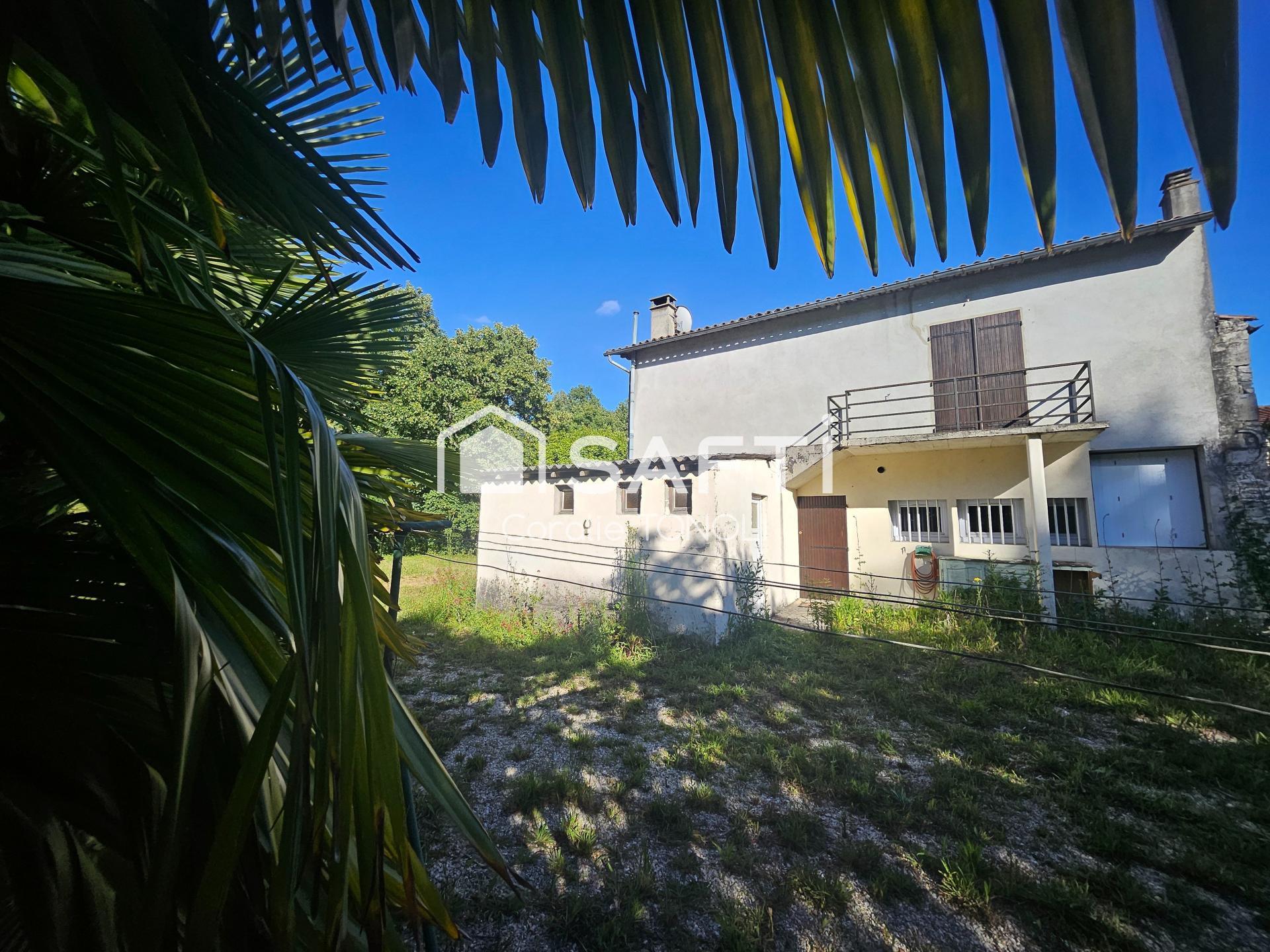 Maison familiale sur 8 500 m² avec ruisseau