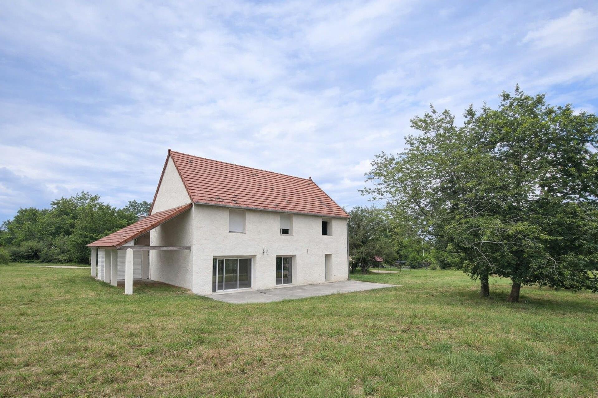 Photo SAFTI — Maison 5 pièces, 157 m² à Saint Amand En Puisaye 2