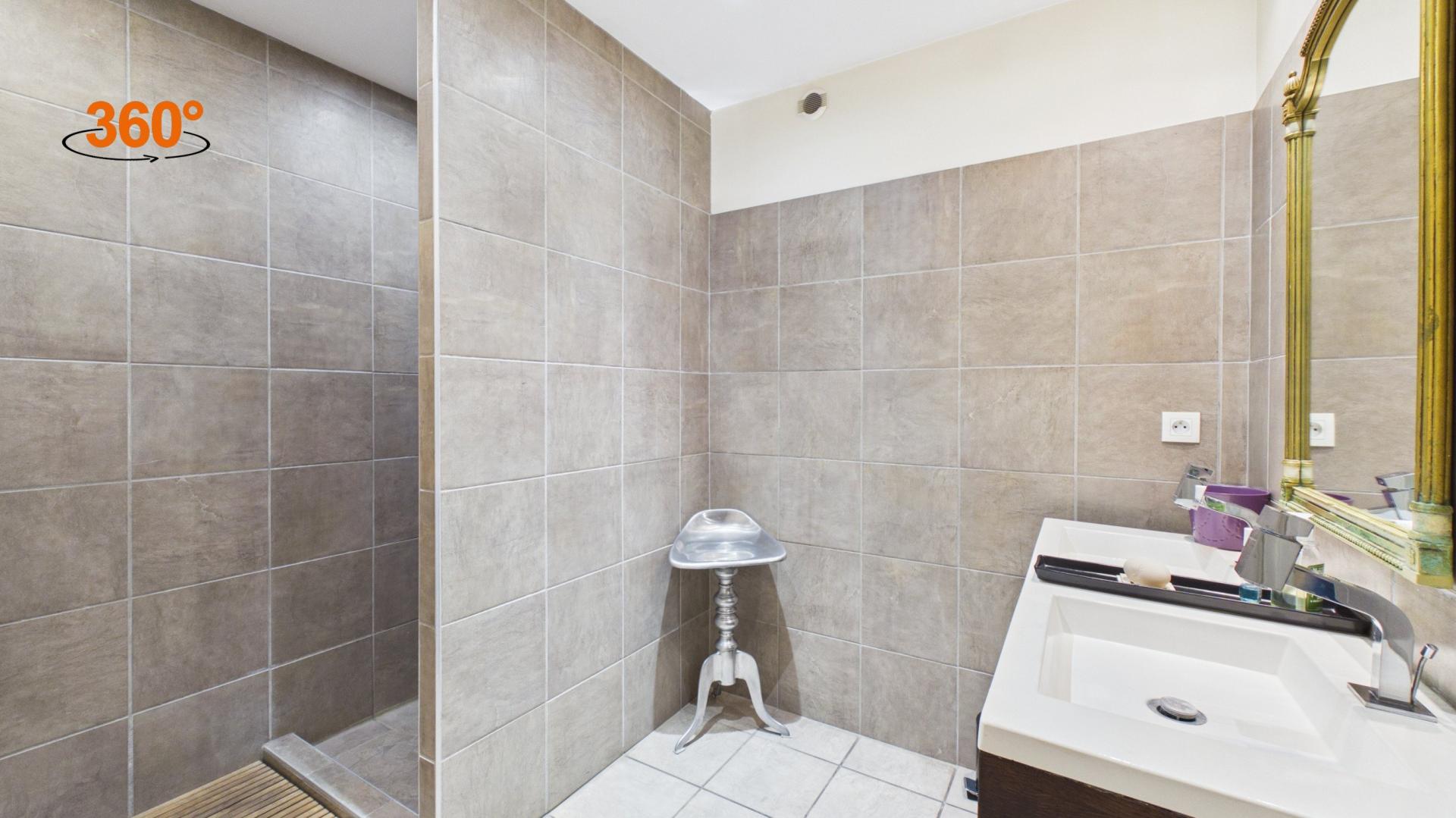 Photo 15 de l'annonce.