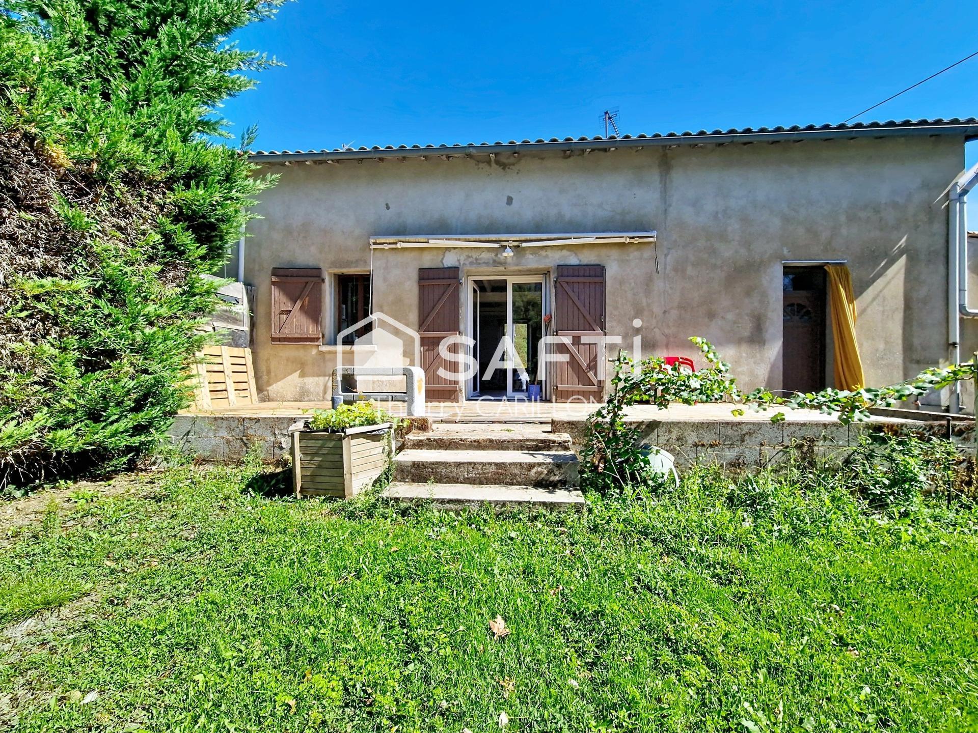 Charme de l’ancien, beaux volumes, quatre chambres