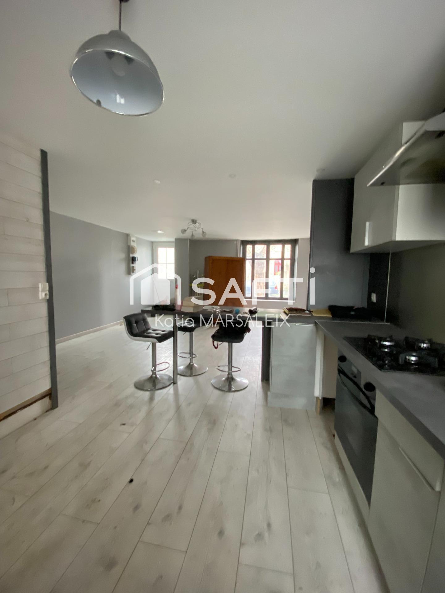 Maison 11 pièces 231 m² · à Chateauroux · 231 m² · 324 000 €