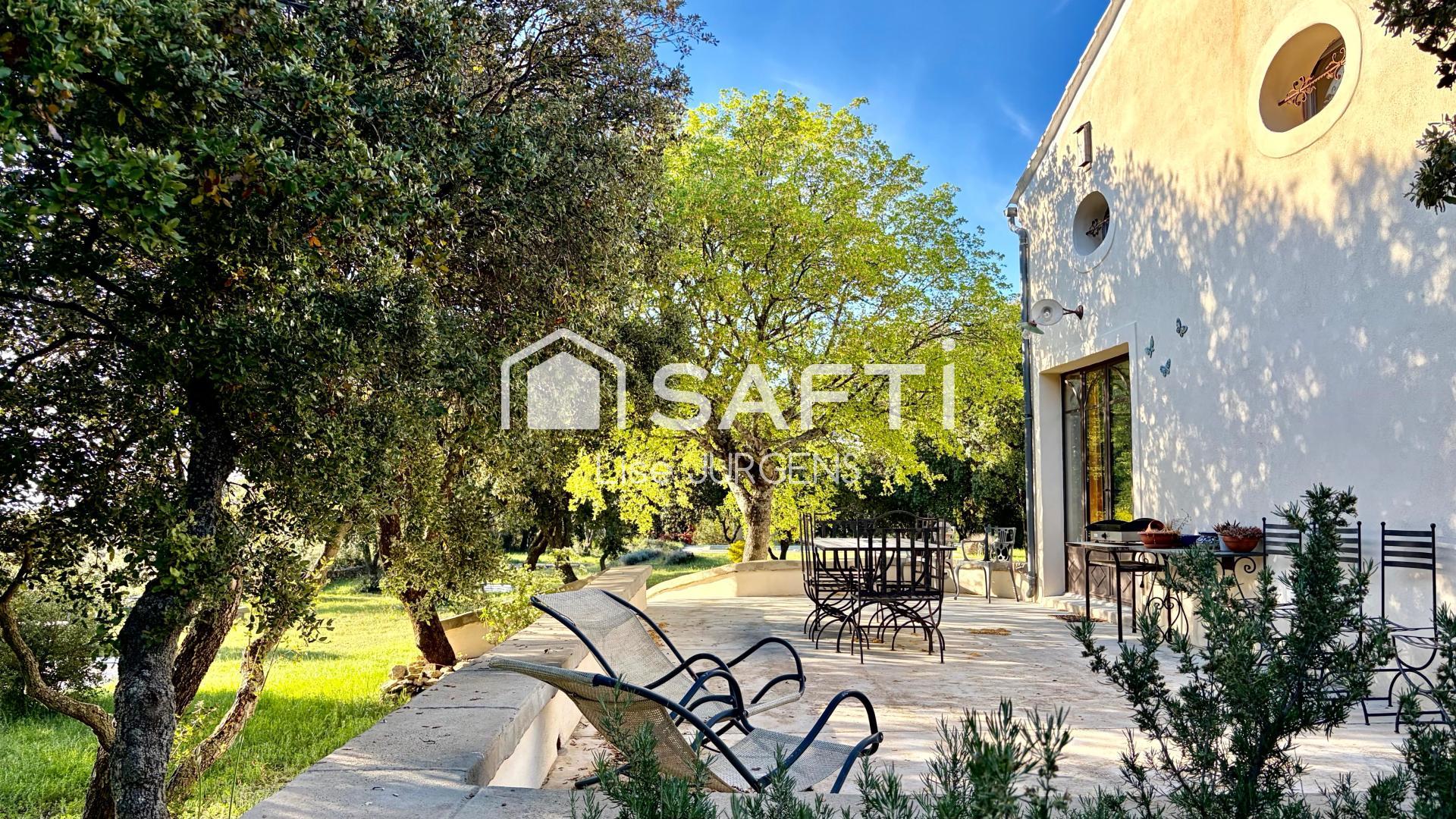 Photo SAFTI — Maison 9 pièces, 270 m² à Venasque 3