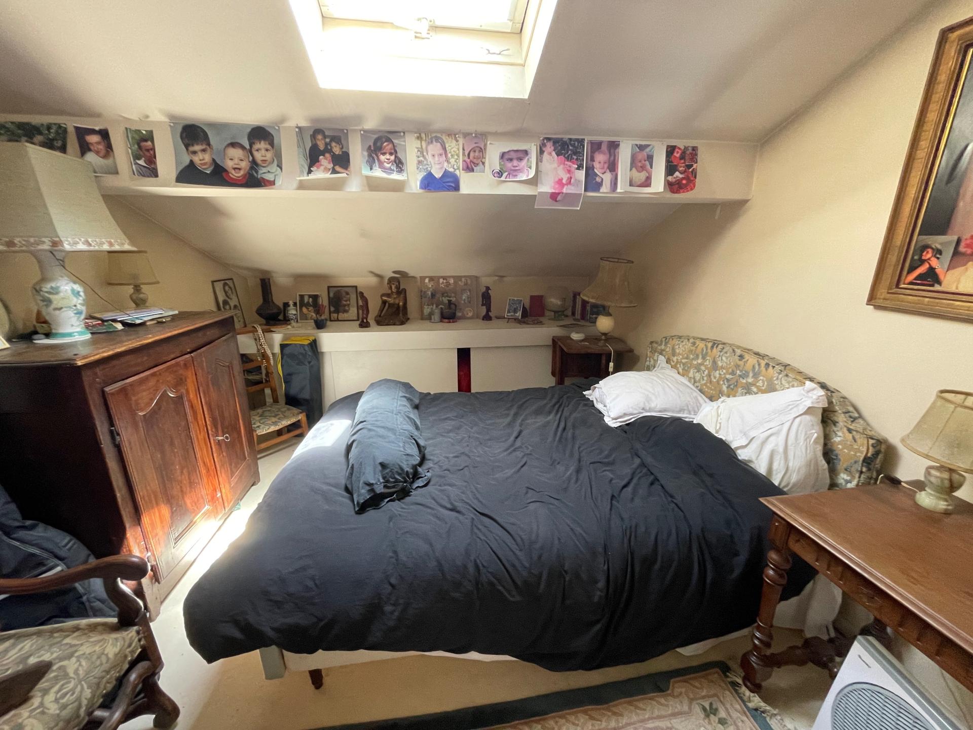 Photo 7 of the listing.