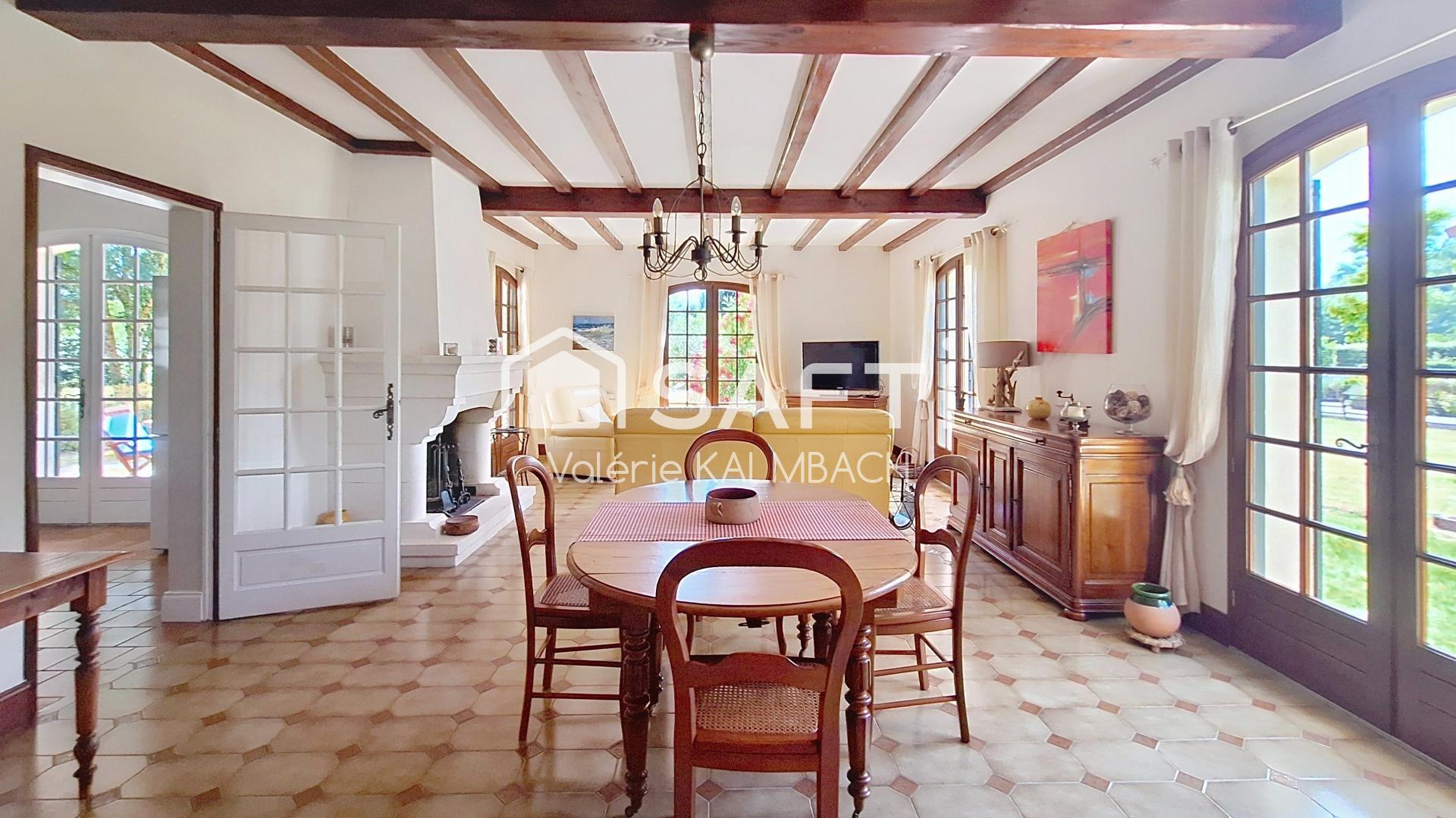 Photo SAFTI — Maison 5 pièces, 141 m² à Boutiers Saint Trojan 4