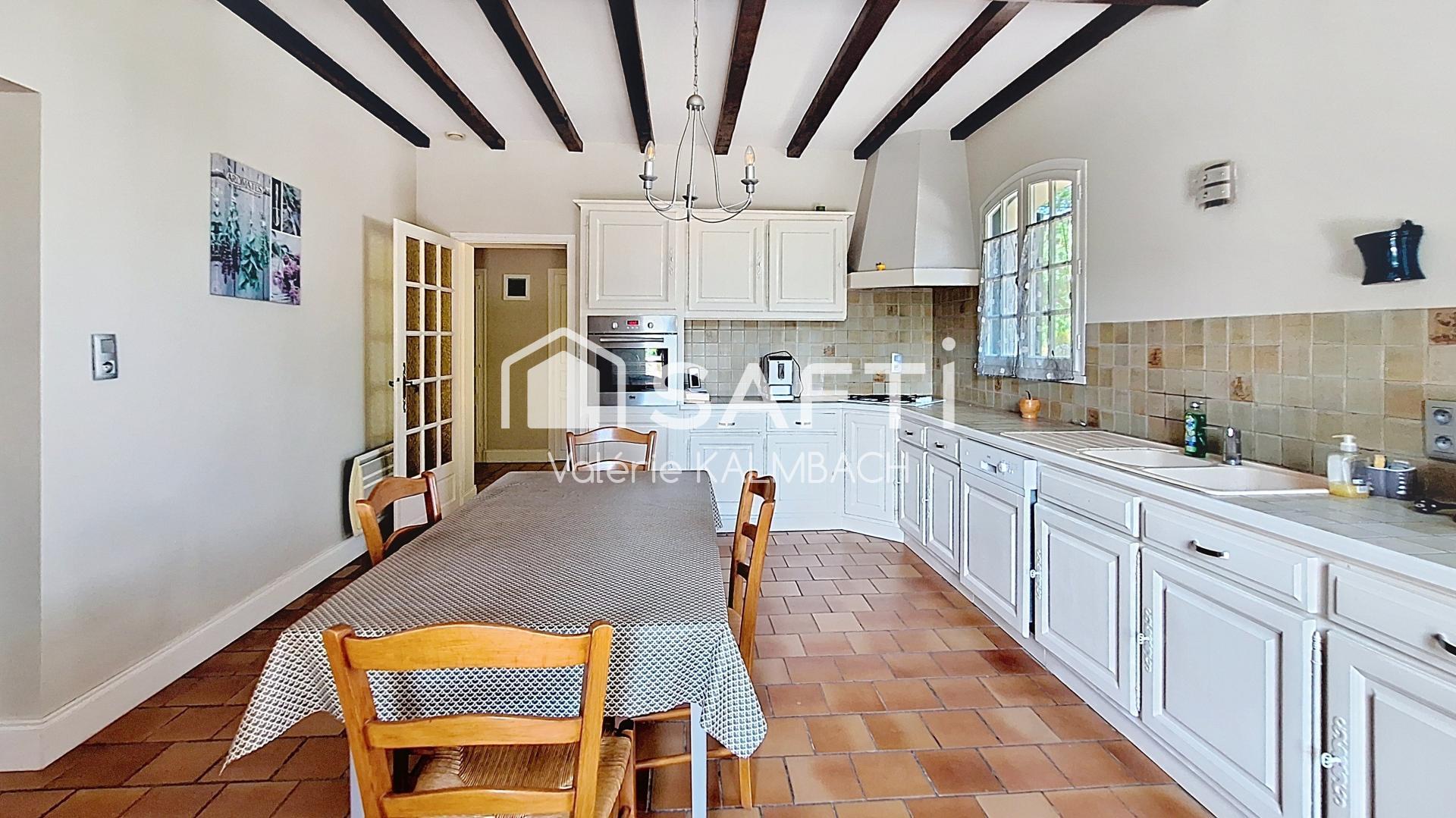 Photo SAFTI — Maison 5 pièces, 141 m² à Boutiers Saint Trojan 5